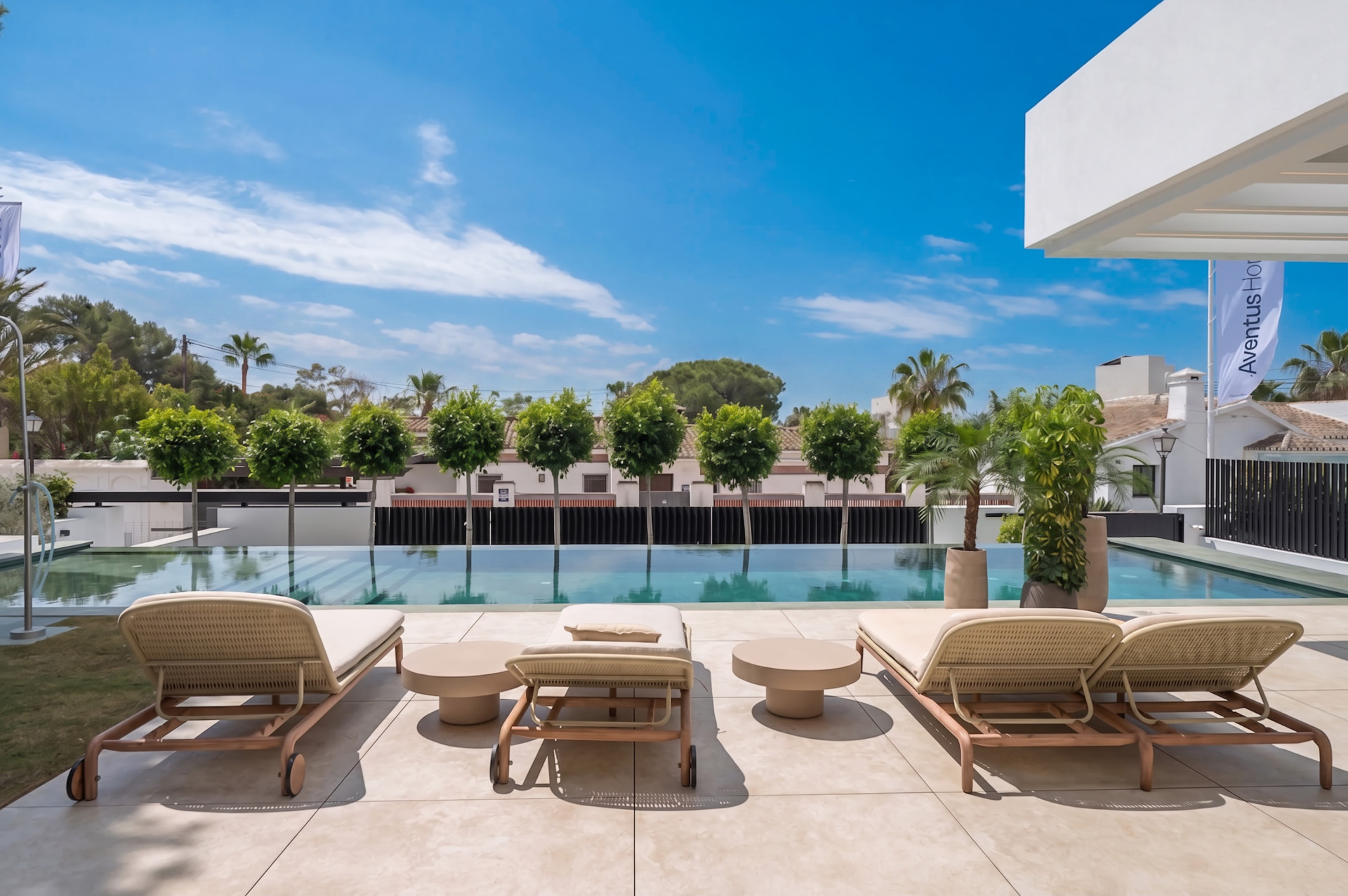 Luxe villa op het zuiden in Marbesa met uitzicht op zee, privé zwembad, sauna en panoramisch uitzicht op zee — foto 4