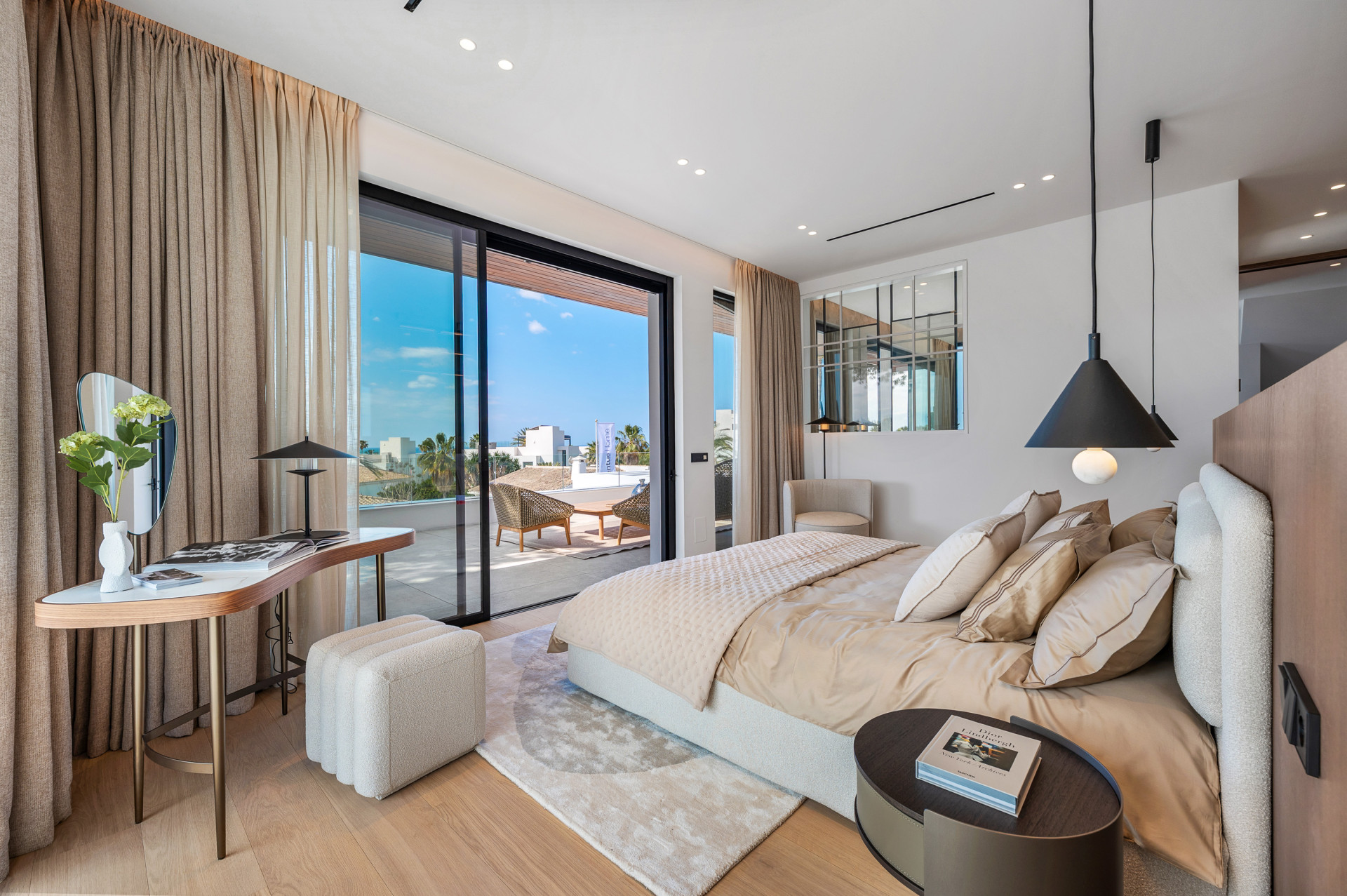 Luxe villa op het zuiden in Marbesa met uitzicht op zee, privé zwembad, sauna en panoramisch uitzicht op zee — foto 13