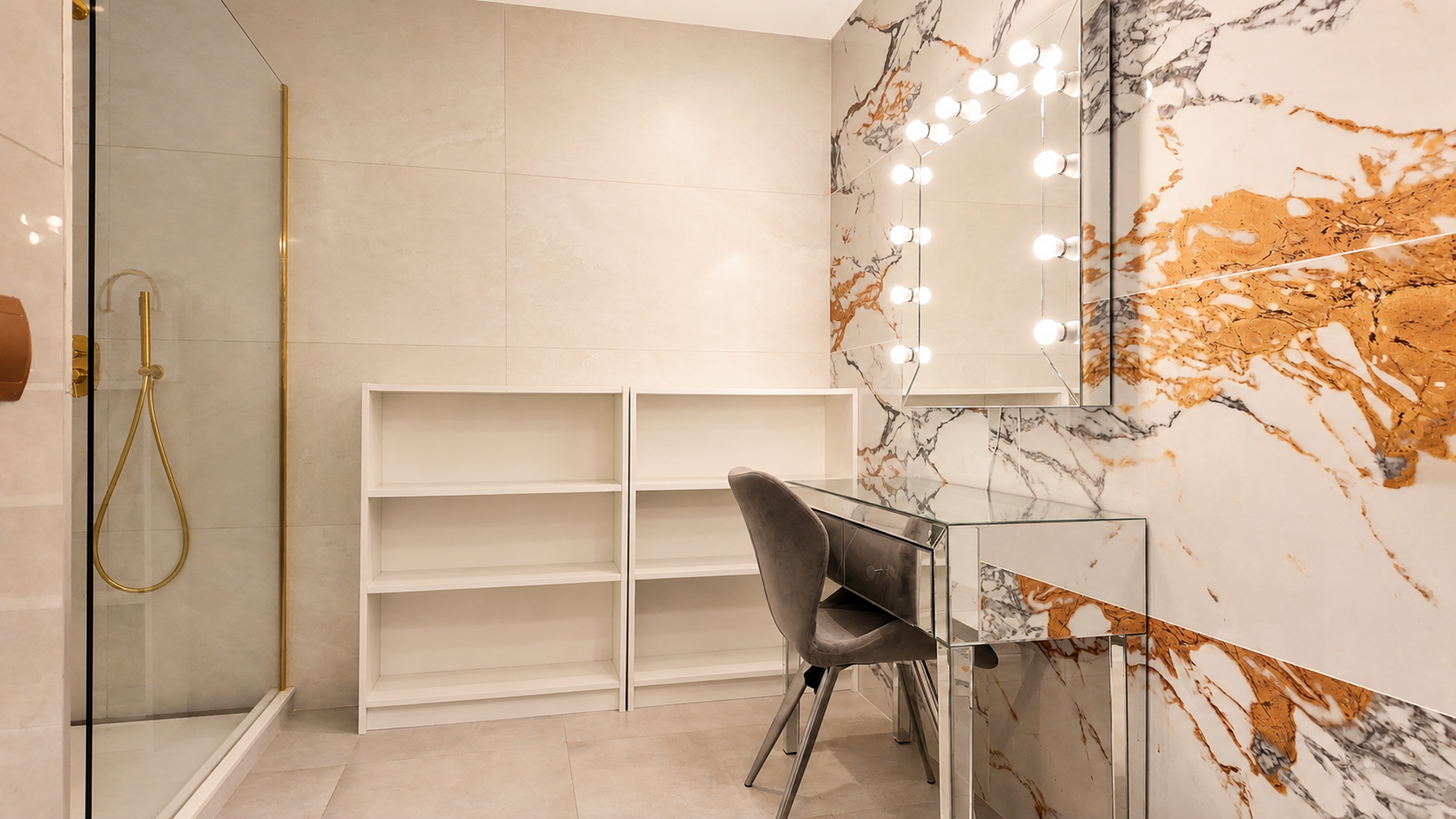A Truly One-of-a-Kind Single-Level Luxury Apartment with Independent Entrance in Monte Paraiso, Marbella Golden Mile. — photo 22