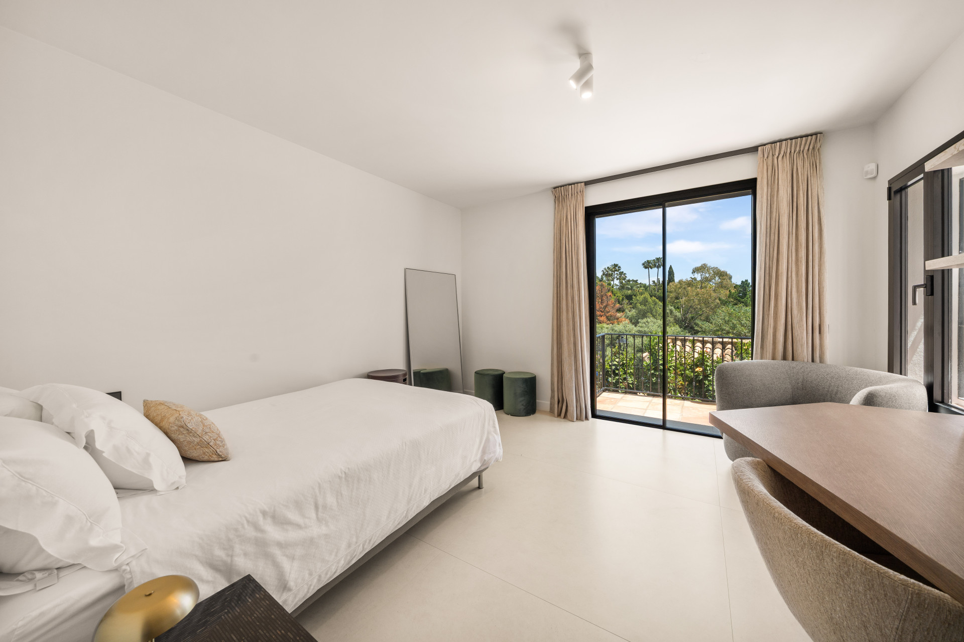 Mediterranean villa in Cascada de Camoján, Marbella Golden — photo 16