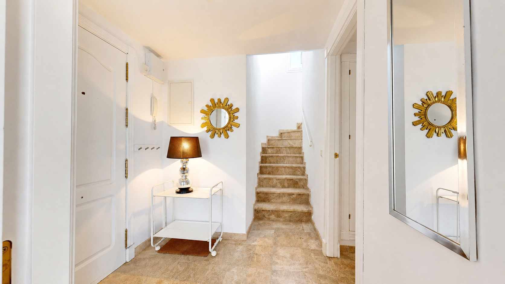 Duplex Penthouse mit Touristenlizenz in Los Naranjos de Marbella, Nueva Andalucía — Foto 15