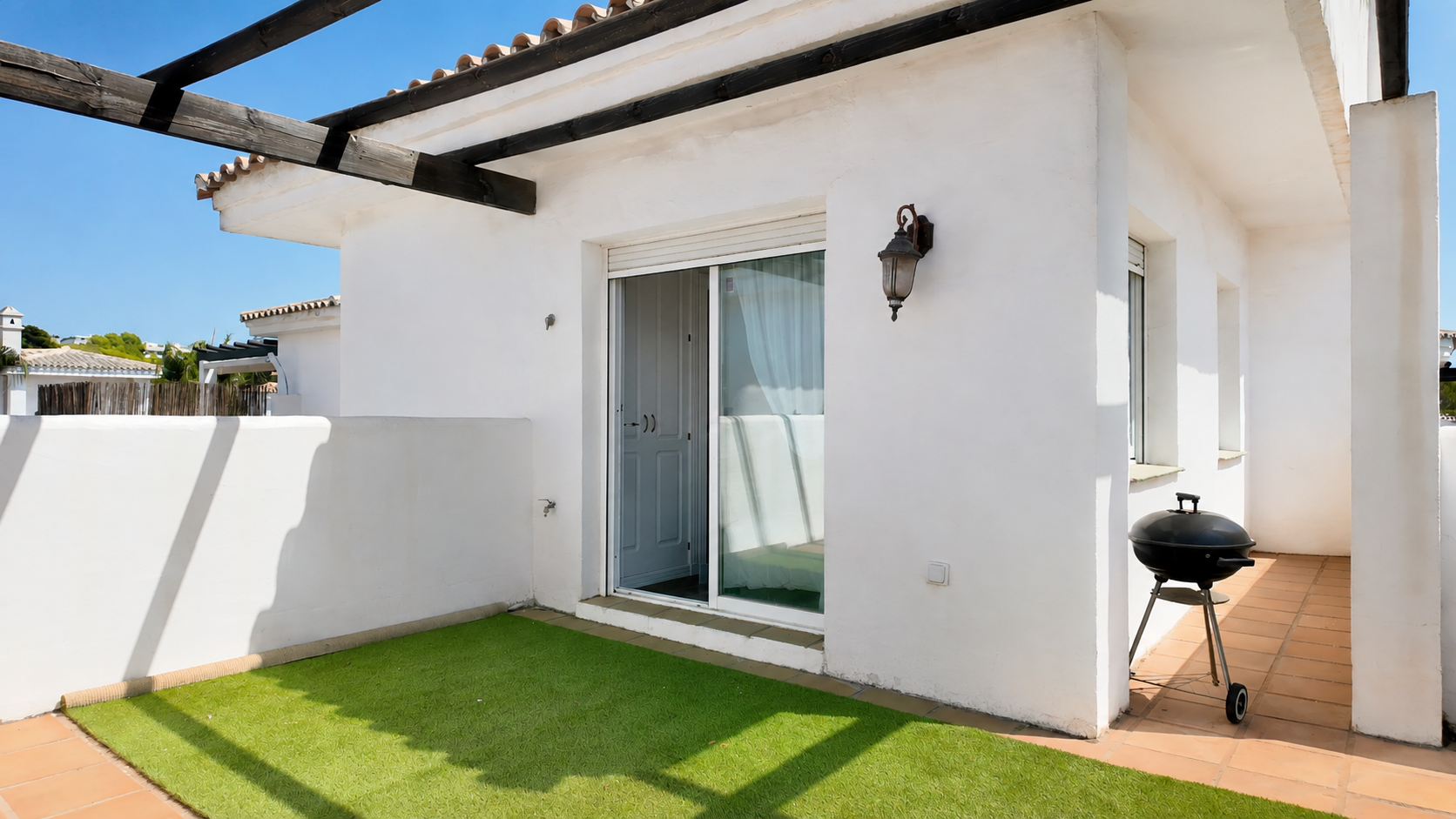 Duplex Penthouse mit Touristenlizenz in Los Naranjos de Marbella, Nueva Andalucía — Foto 34