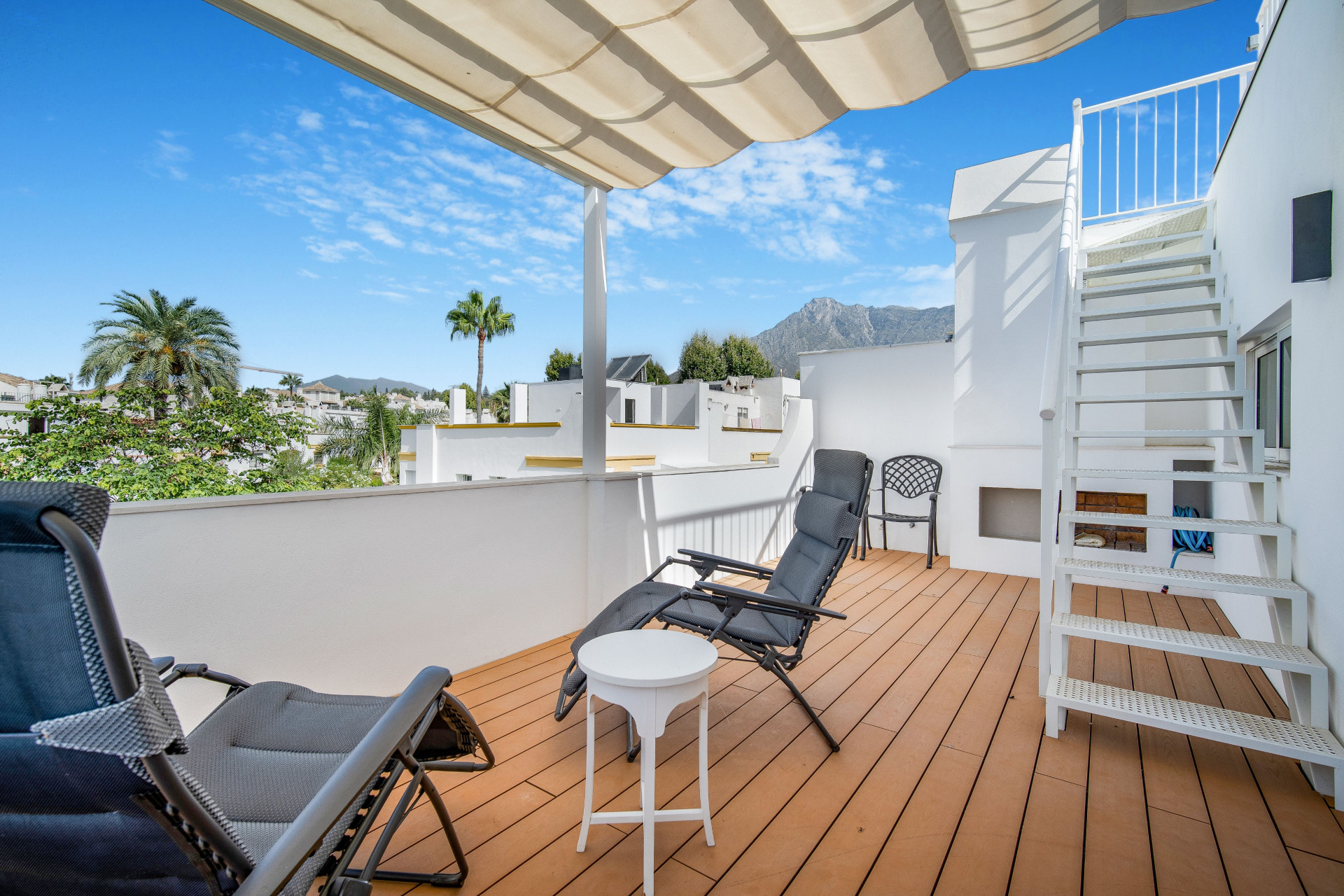 Strandvilla mit Panoramablick auf das Meer in Marbellama mit touristischer Lizenz — Foto 26