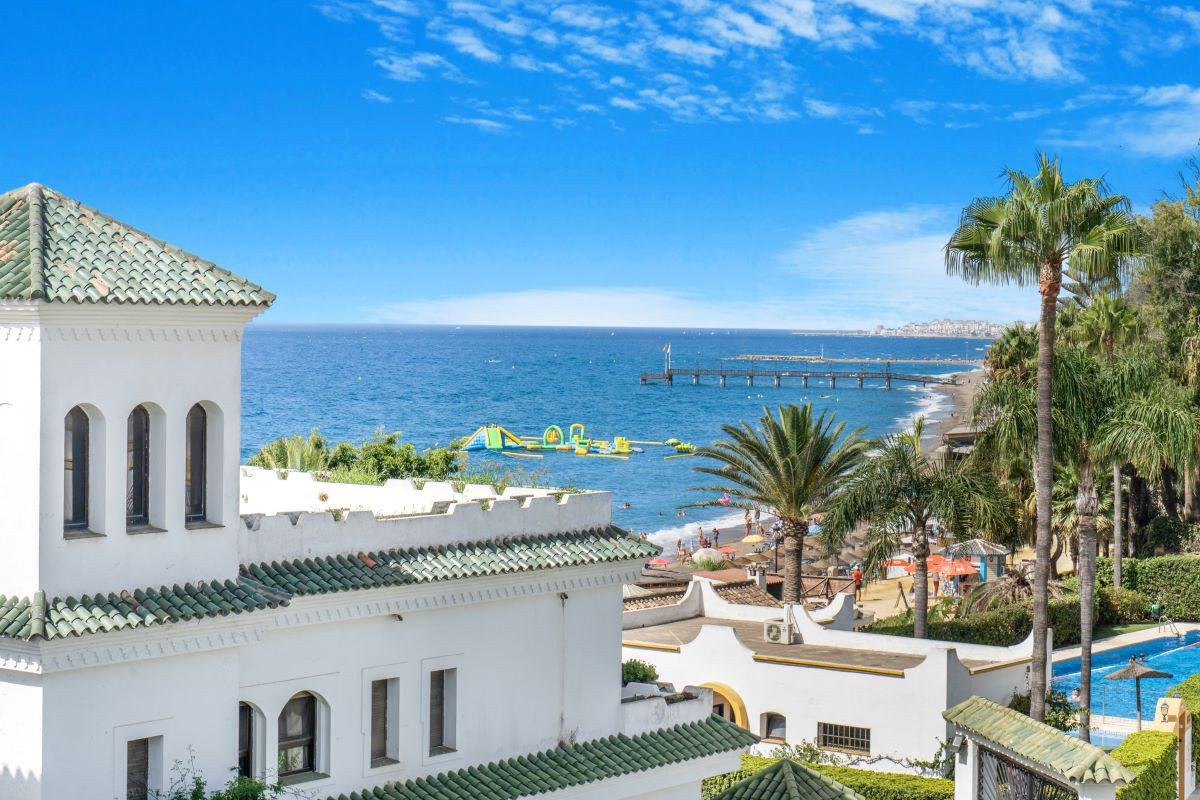 Strandvilla mit Panoramablick auf das Meer in Marbellama mit touristischer Lizenz — Foto 32