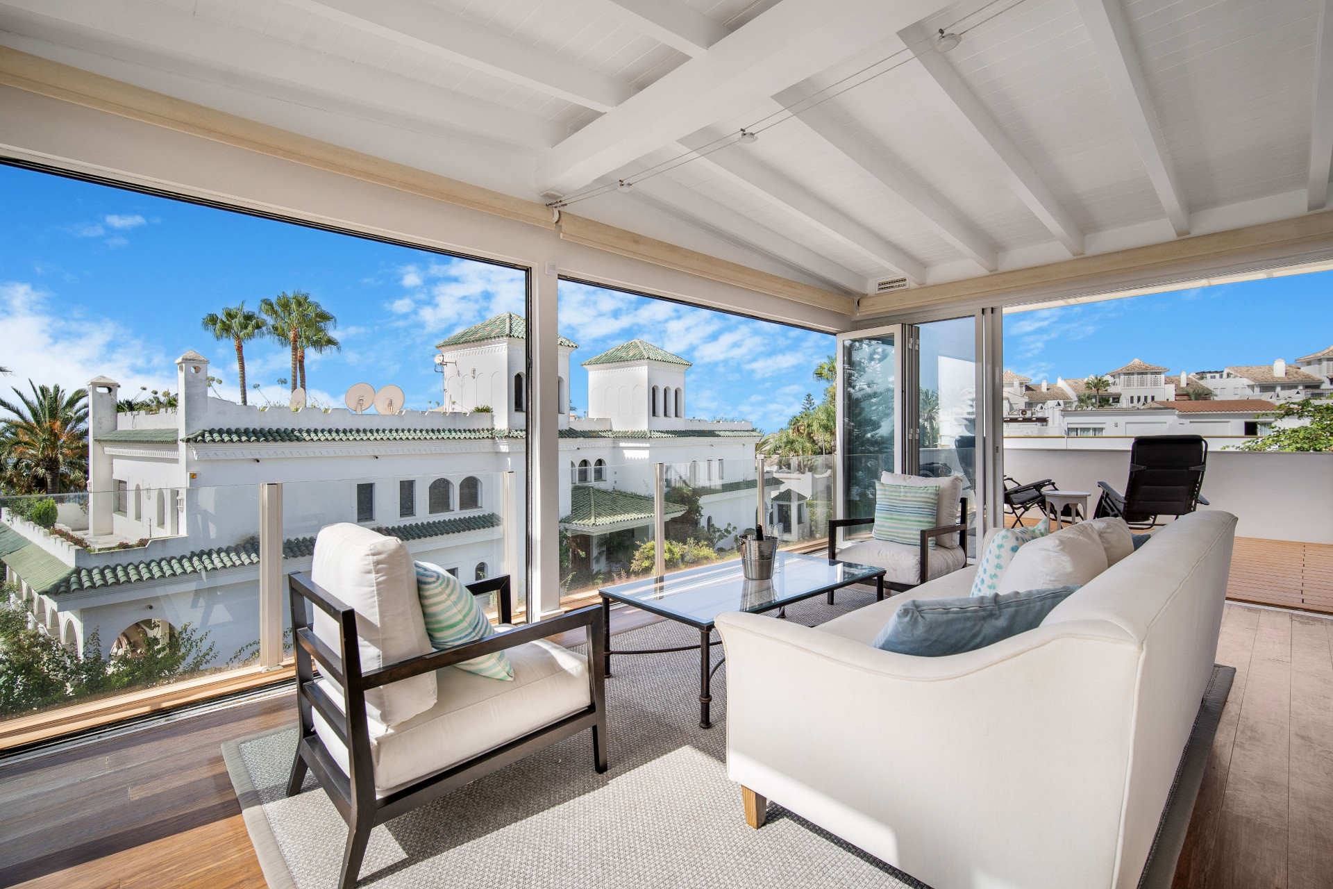 Strandvilla mit Panoramablick auf das Meer in Marbellama mit touristischer Lizenz — Foto 15