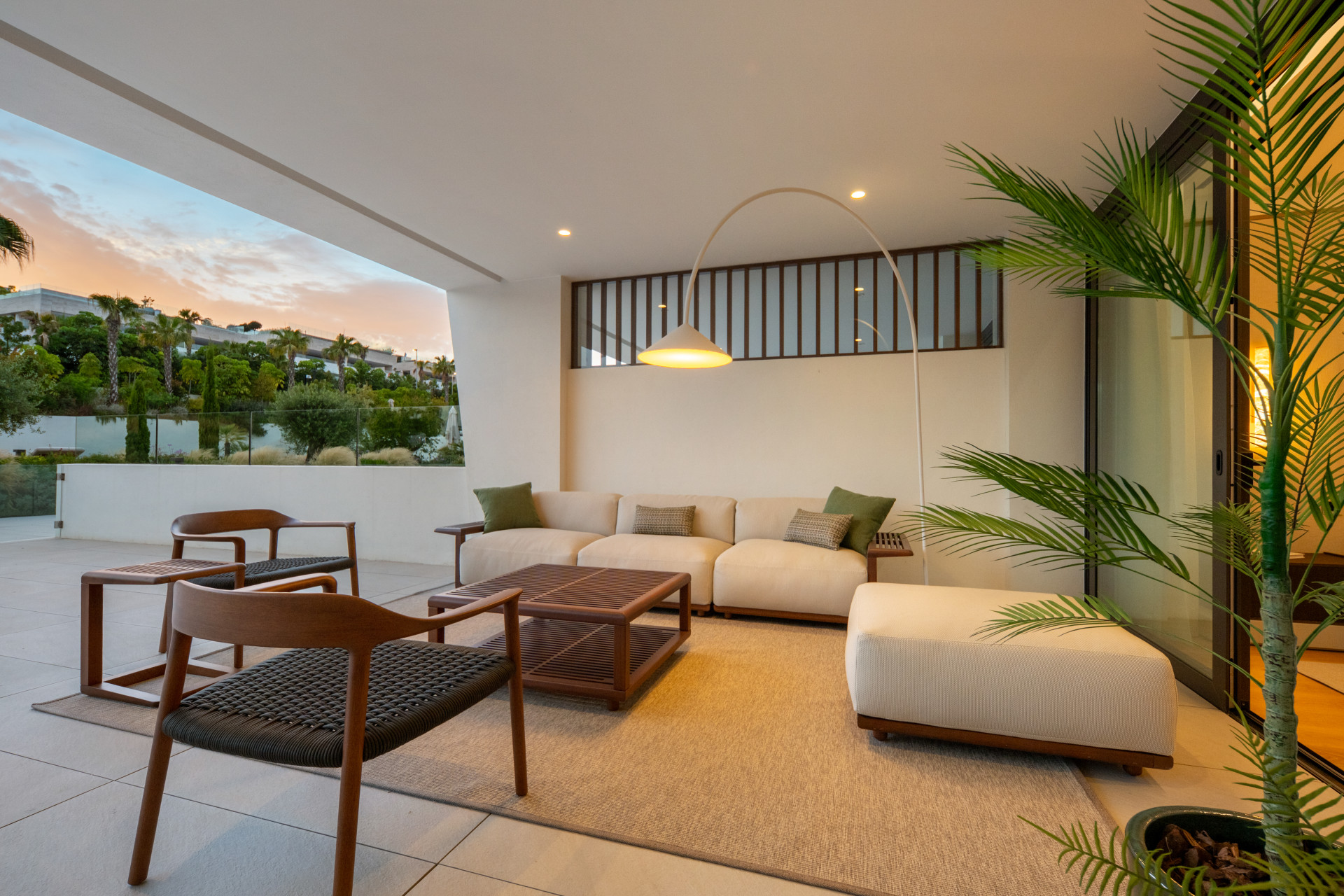 Hedendaagse 4-slaapkamer begane grond duplex Epische Marbella, Gouden Mijl — foto 29