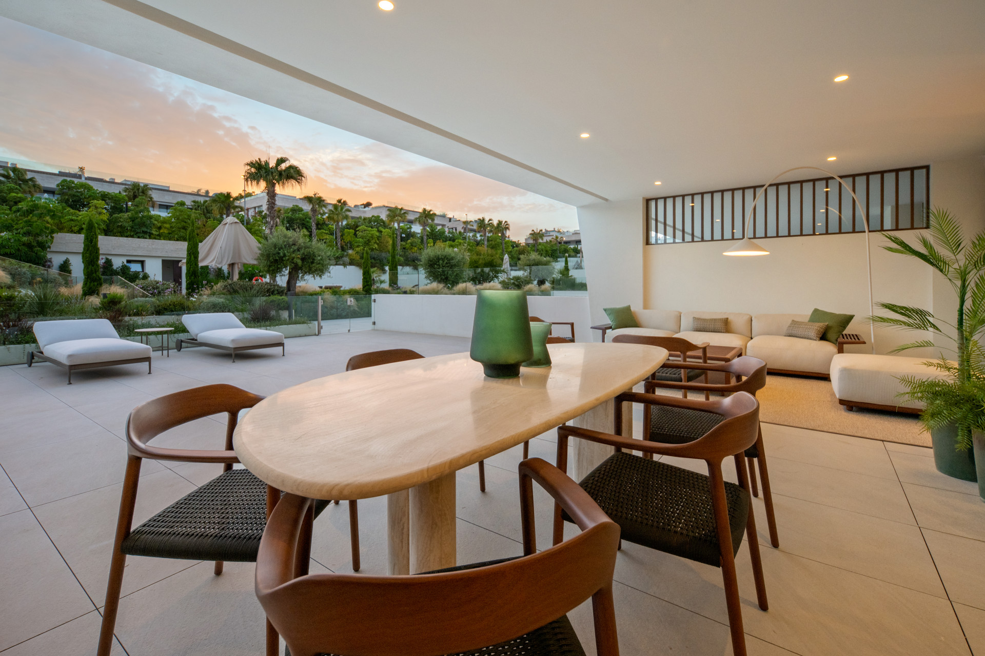 Hedendaagse 4-slaapkamer begane grond duplex Epische Marbella, Gouden Mijl — foto 30