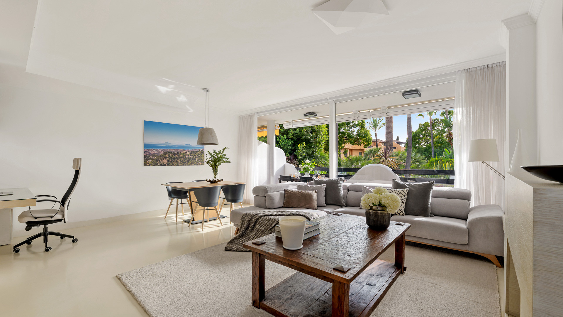 Casa unifamiliar con vistas panorámicas a La Concha en Marbella Milla de Oro — foto 5