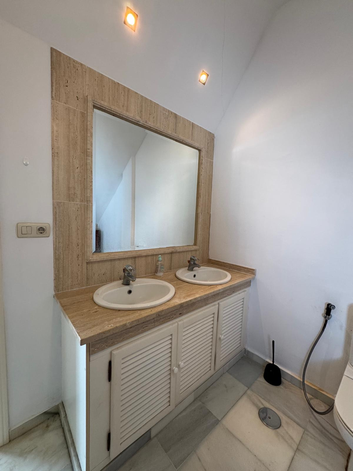 Prime Corner Townhouse Schritte von Marbella Club und Puente Romano — Foto 33
