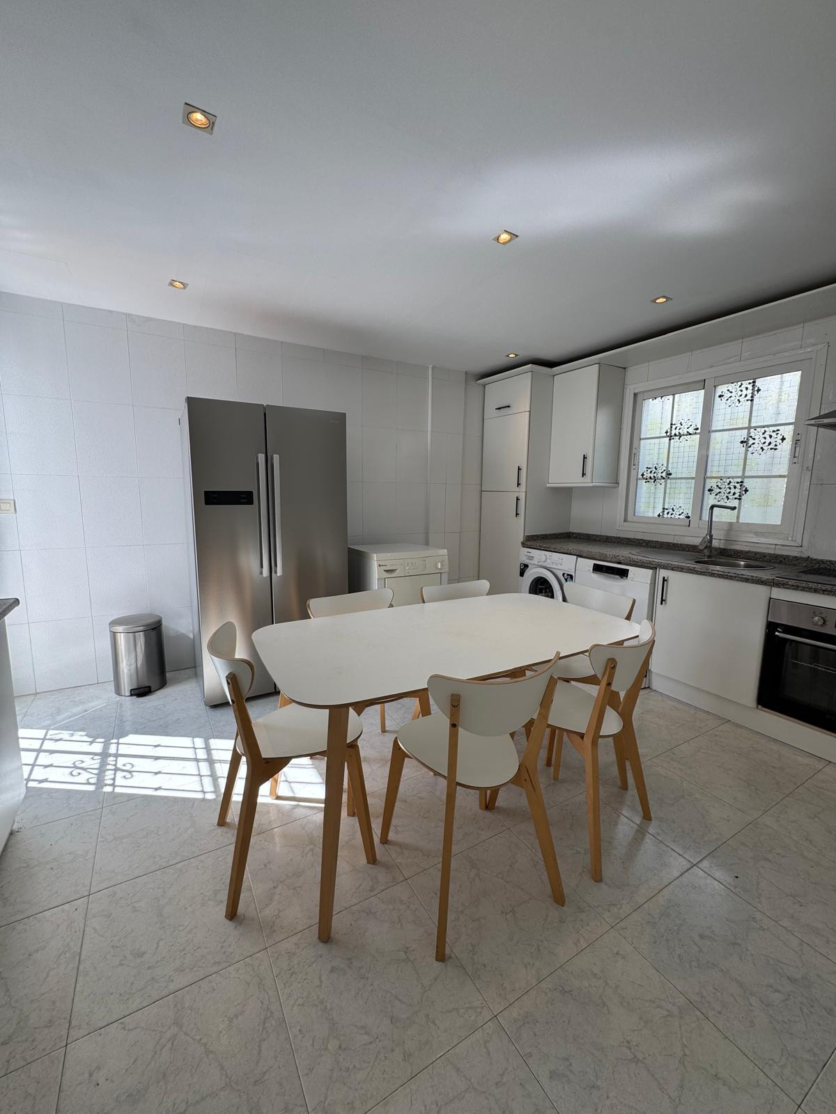 Prime Corner Townhouse Schritte von Marbella Club und Puente Romano — Foto 11