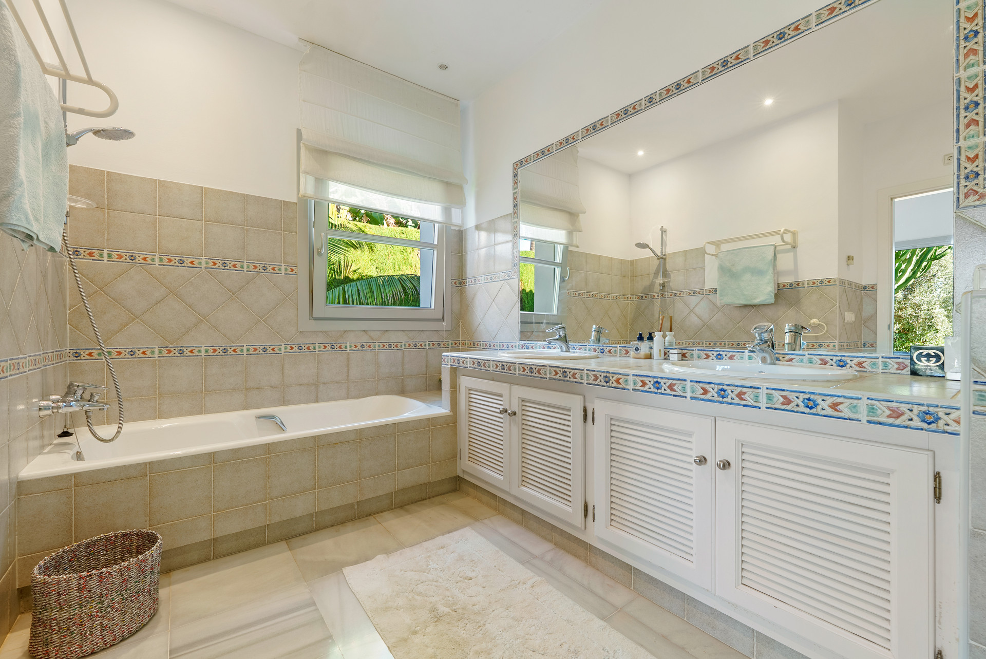 Charmante mediterrane Villa mit Meerblick in Sierra Blanca, Marbella Goldene Meile — Foto 12