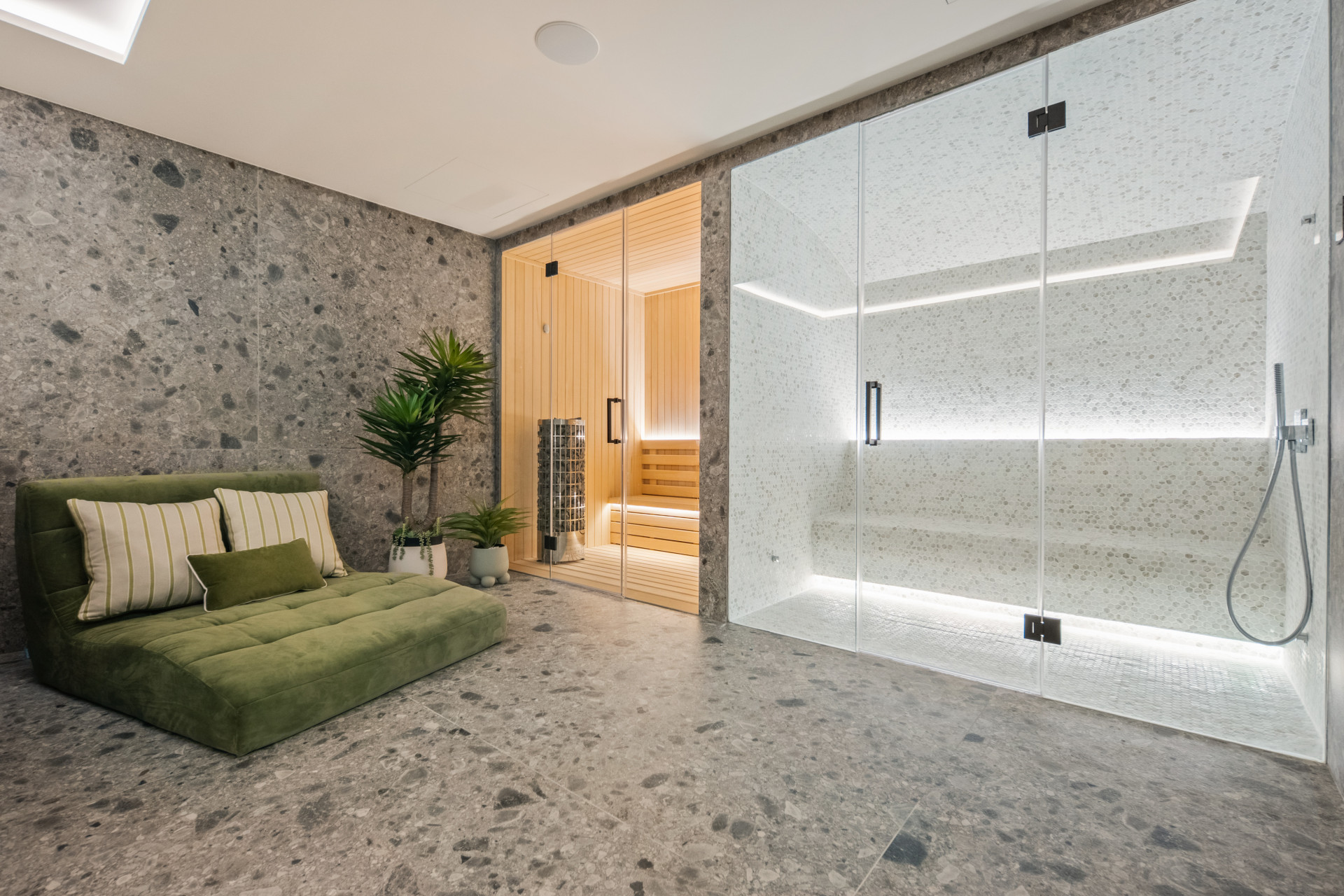 Recentelijk gerenoveerd duplex penthouse in Los Arrayanes, Nueva Andalucía — foto 30