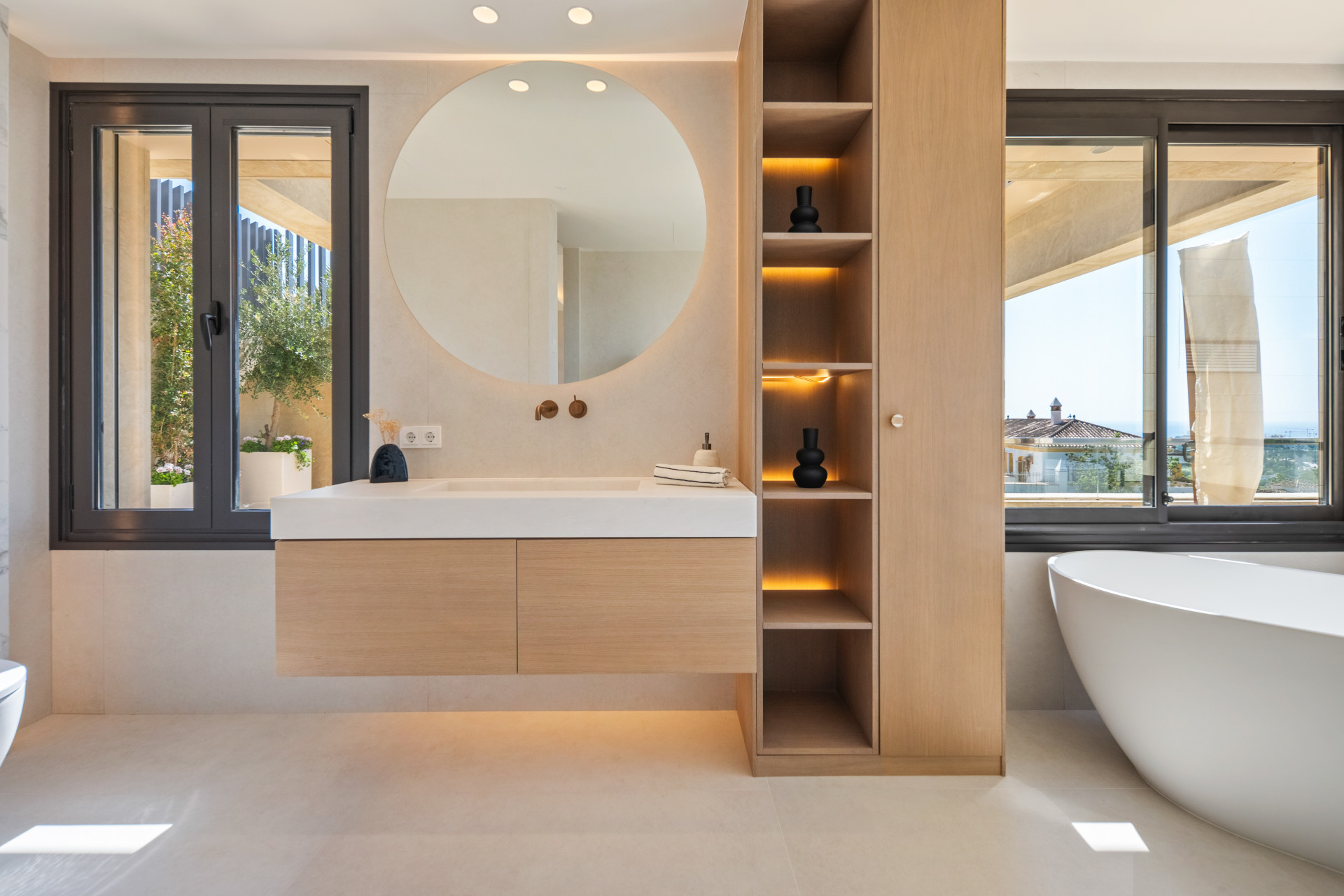 Recentelijk gerenoveerd duplex penthouse in Los Arrayanes, Nueva Andalucía — foto 13
