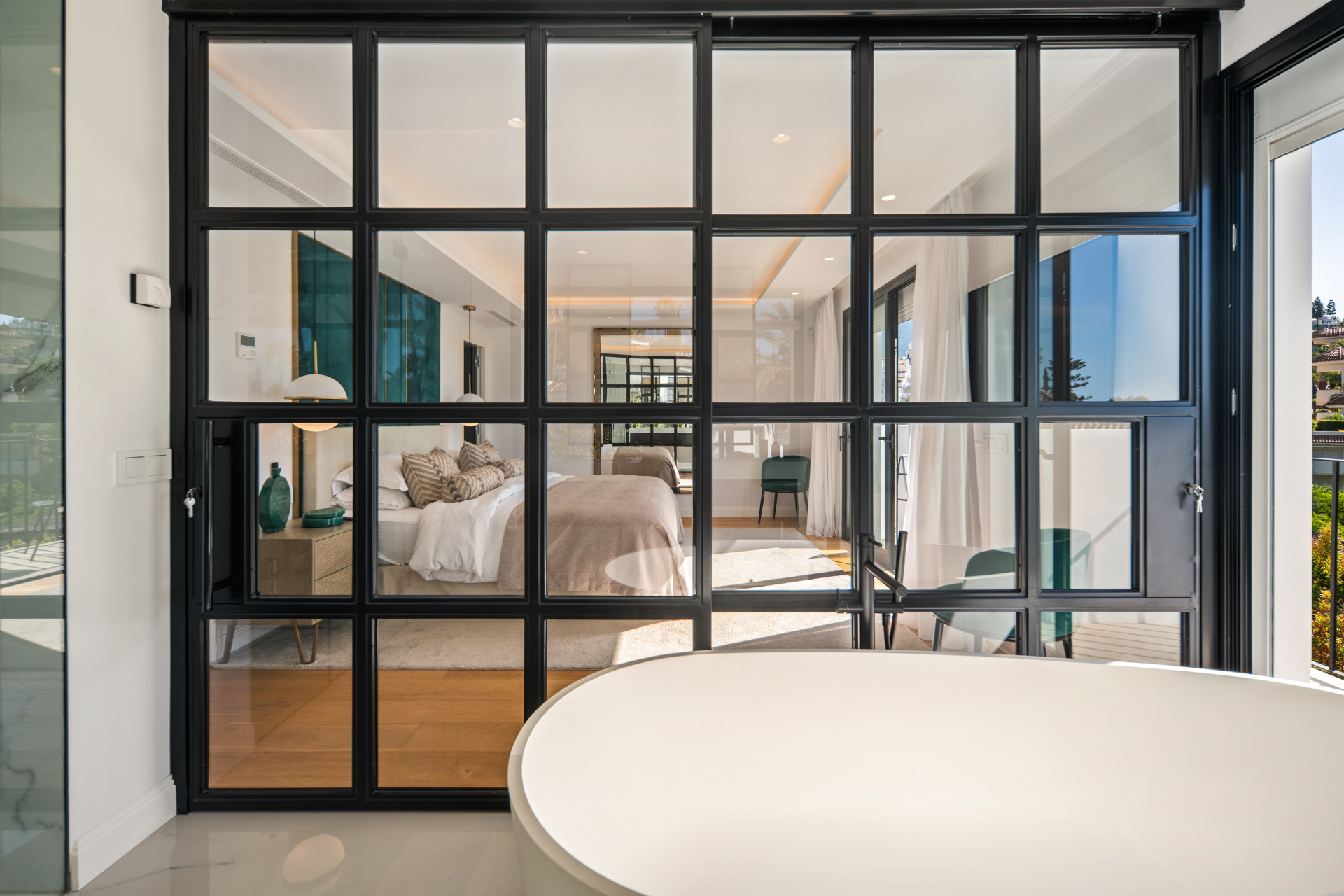 Contemporary 5 bedroom villa in Los Naranjos Hill Club, Marbella — photo 13