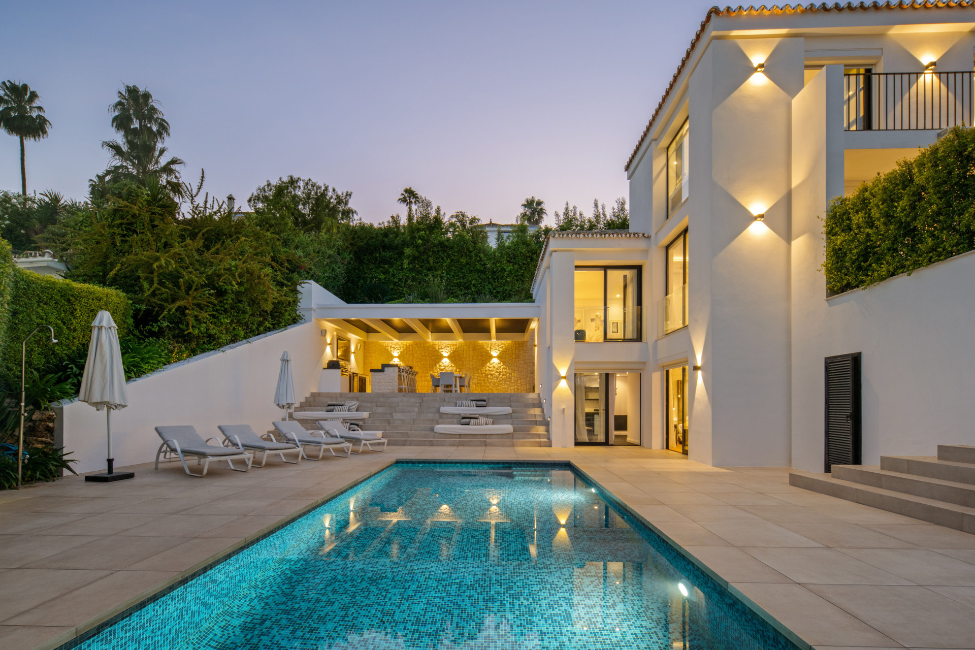 Contemporary 5 bedroom villa in Los Naranjos Hill Club, Marbella — photo 42