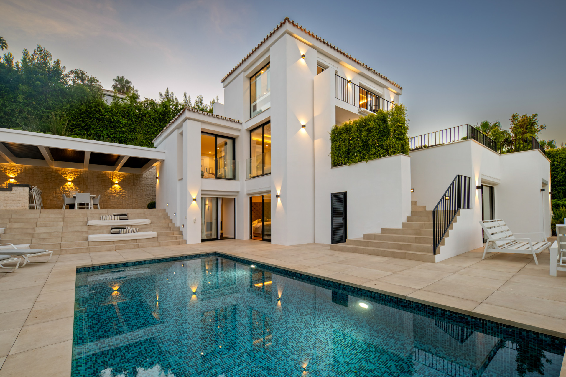 Contemporary 5 bedroom villa in Los Naranjos Hill Club, Marbella — photo 43
