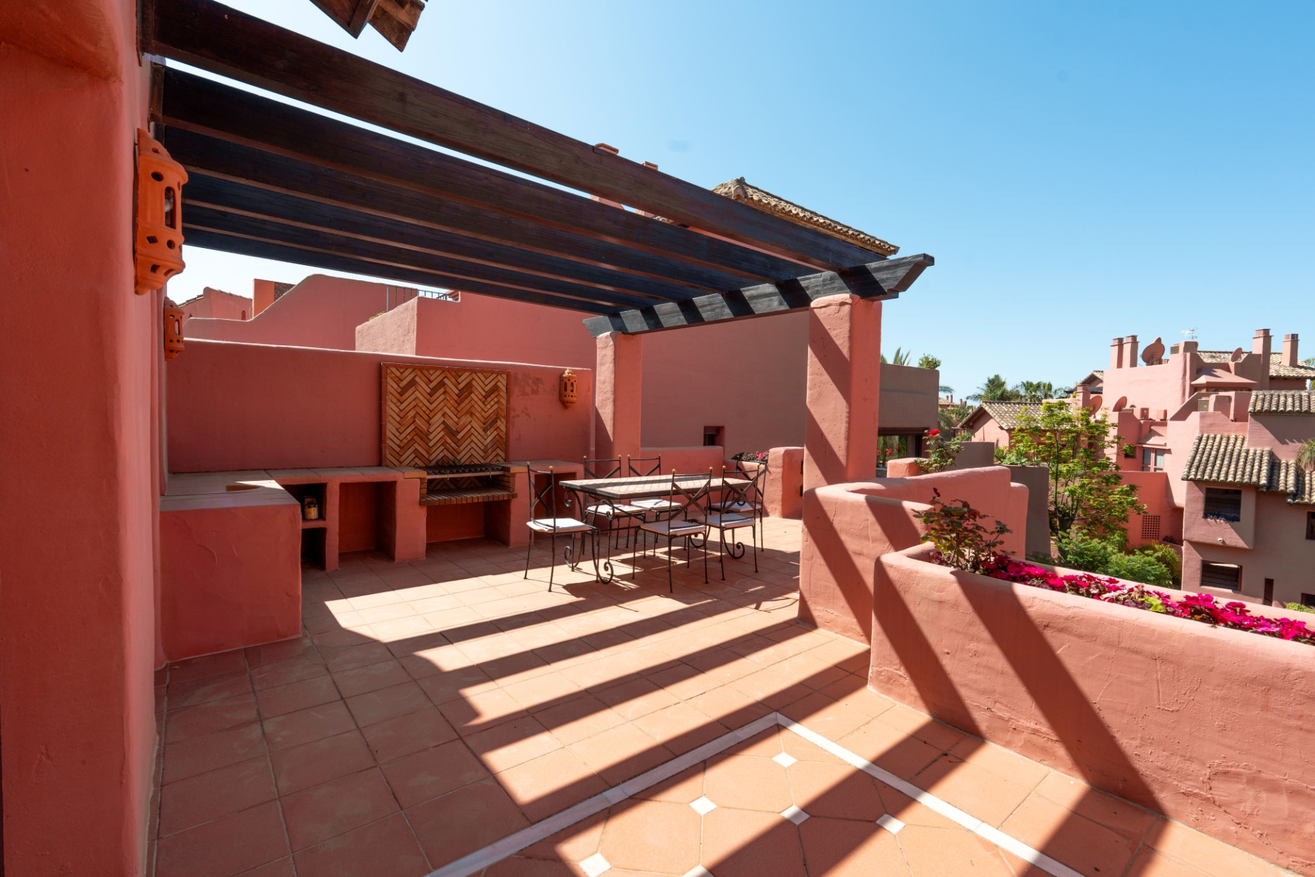 Elegant Duplex Penthouse in Menara Beach, Estepona — photo 18