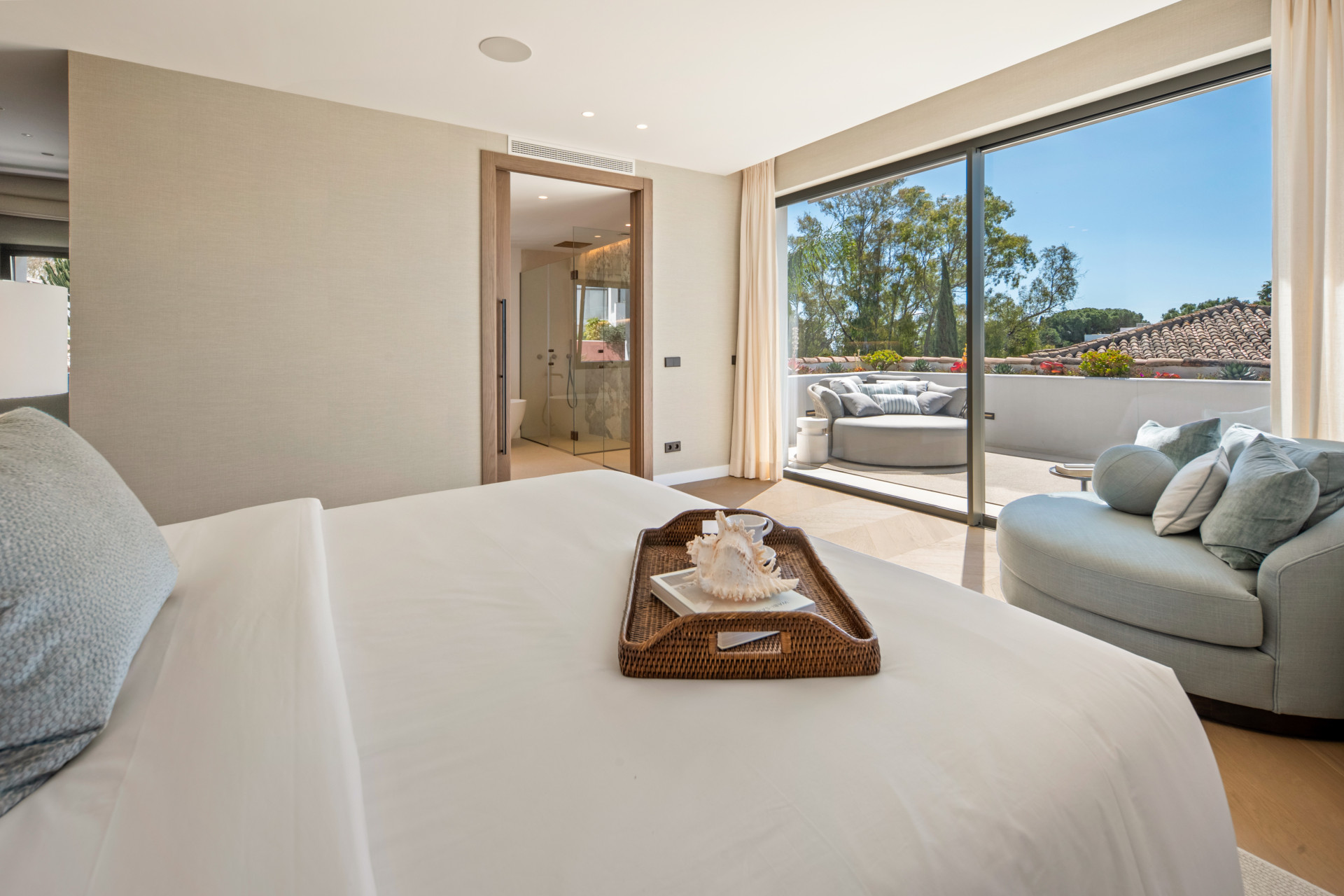 Elegante villa met zes slaapkamers met panoramisch uitzicht op zee in El Herrojo, Benahavís — foto 17