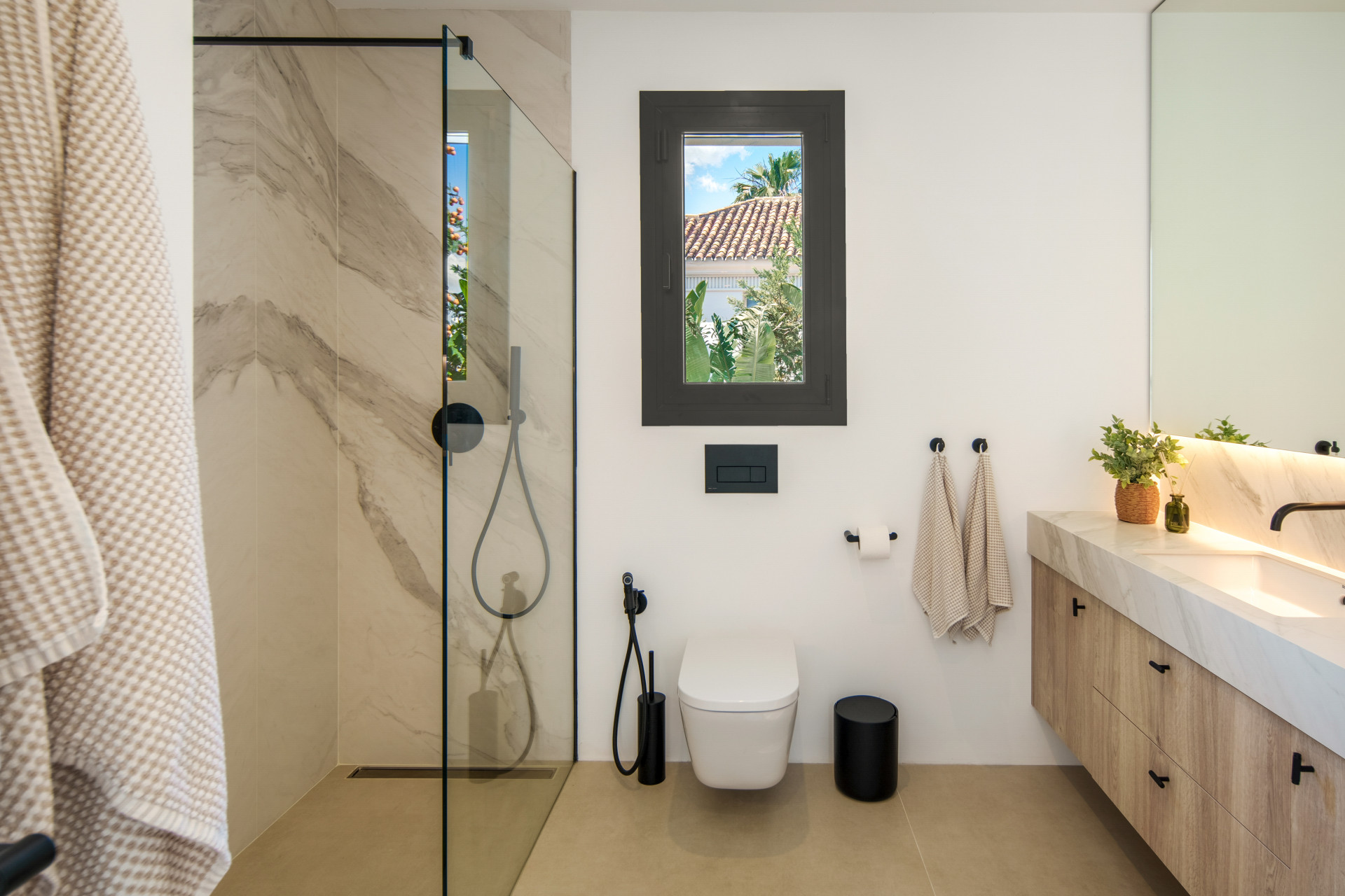 Luxe hedendaags Villa Gelegen in een exclusieve gesloten gemeenschap in Benahavis — foto 28