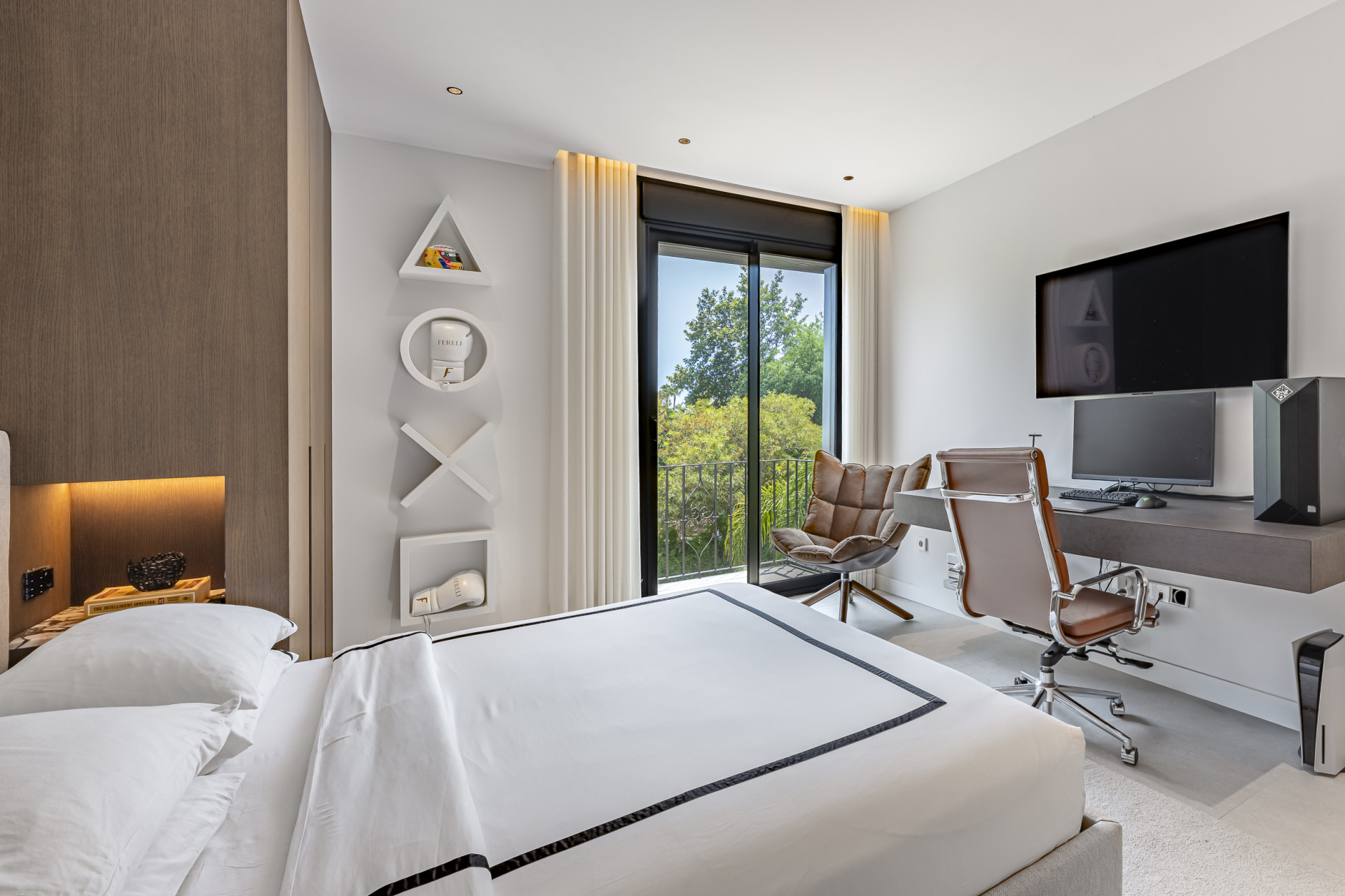 Luxus kürzlich renoviertes Duplex-Apartment zu Fuß Entfernung vom Strand — Foto 15