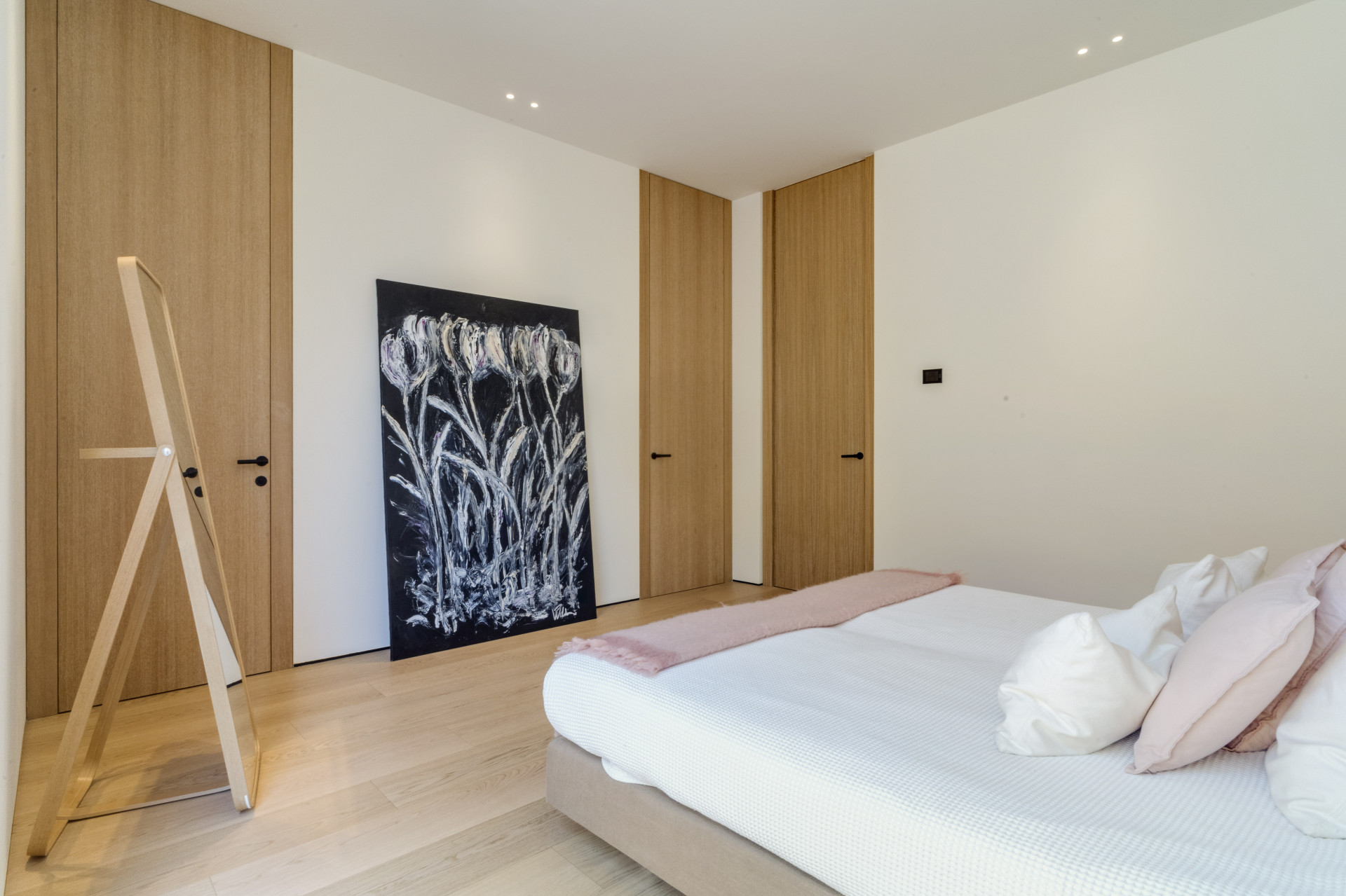 Exquisite Five-Bedroom Designer Villa with Panoramic Views in Monte Mayor, Benahavis — photo 24