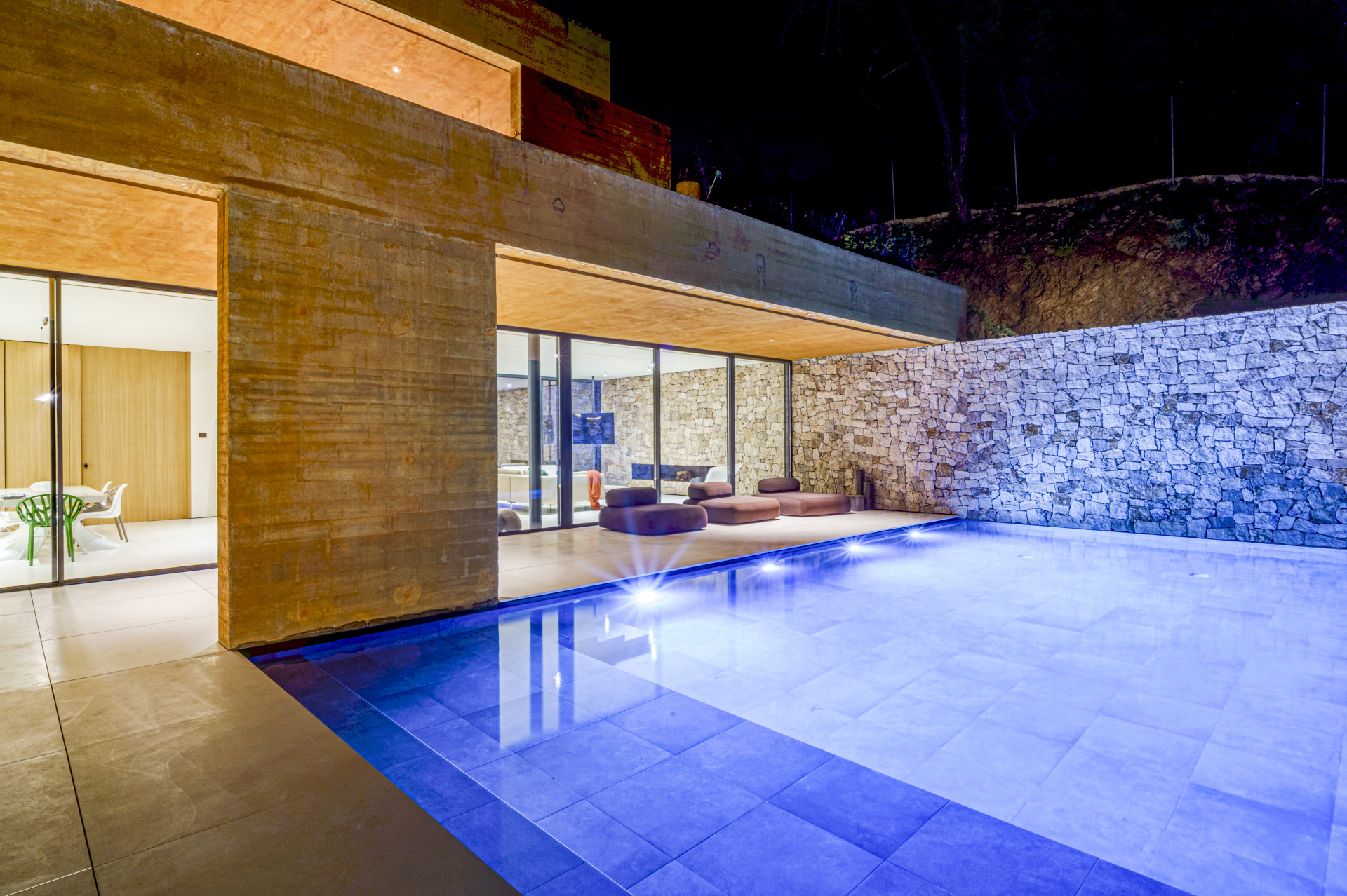 Exquisite Five-Bedroom Designer Villa with Panoramic Views in Monte Mayor, Benahavis — photo 39