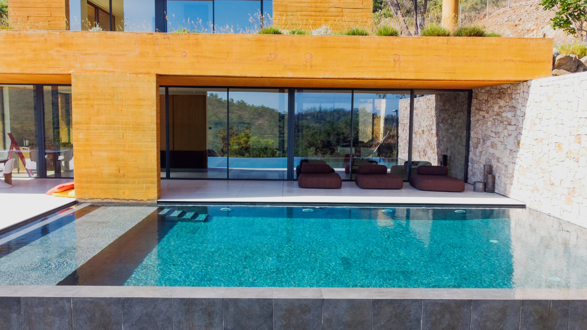 Exquisite Five-Bedroom Designer Villa with Panoramic Views in Monte Mayor, Benahavis — photo 41