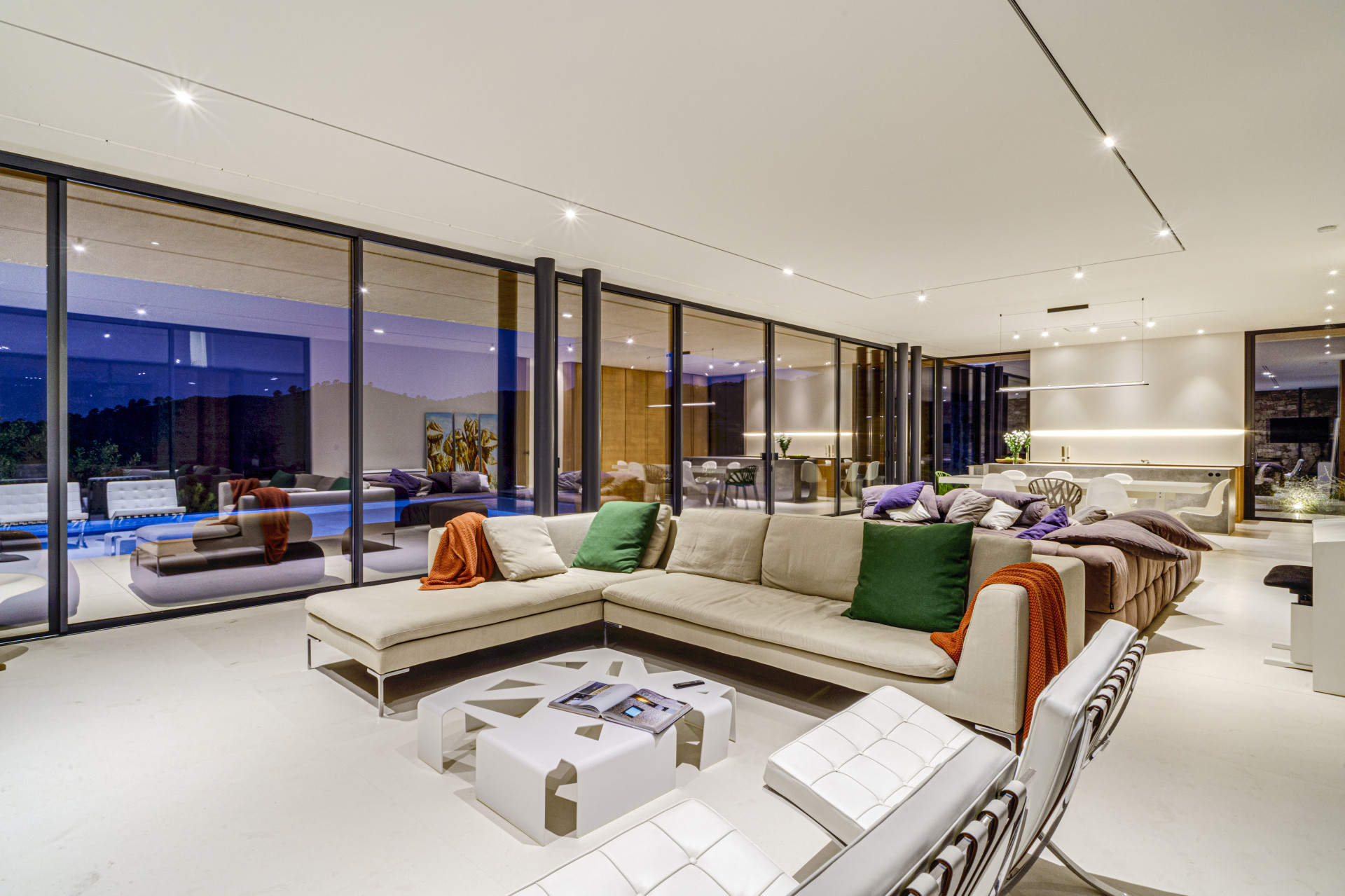 Exquisite Five-Bedroom Designer Villa with Panoramic Views in Monte Mayor, Benahavis — photo 36
