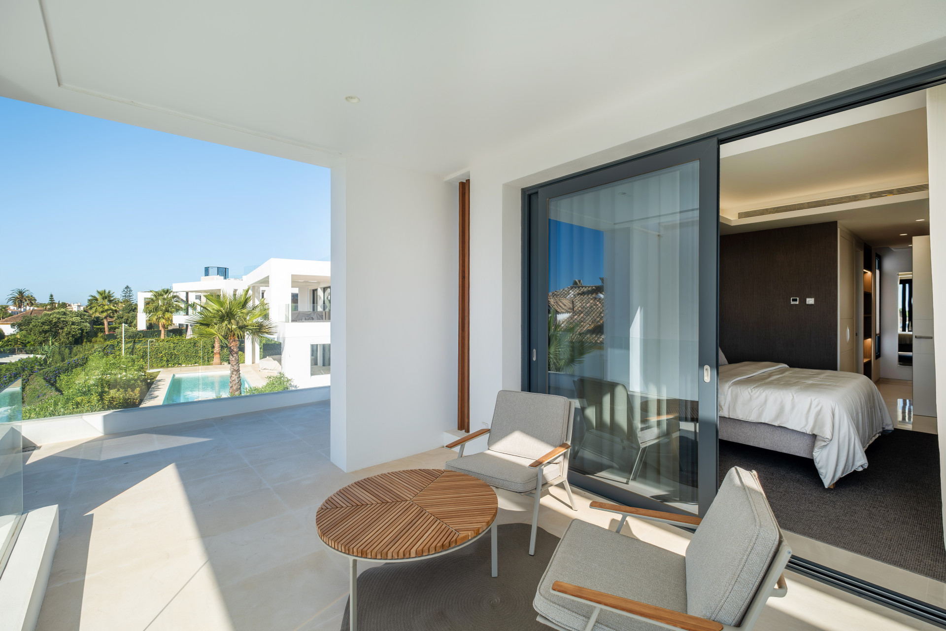 Exquisite Villa mit 6 Schlafzimmern in El Paraiso, Estepona – Luxusleben an der Costa del Sol — Foto 23