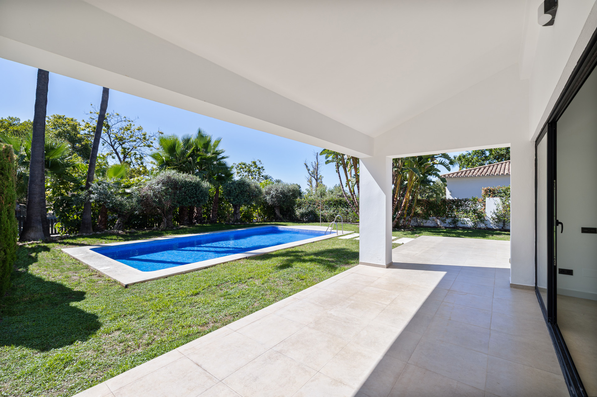 Villa contemporánea exquisita en Alta Vista, San Pedro de Alcántara — foto 16