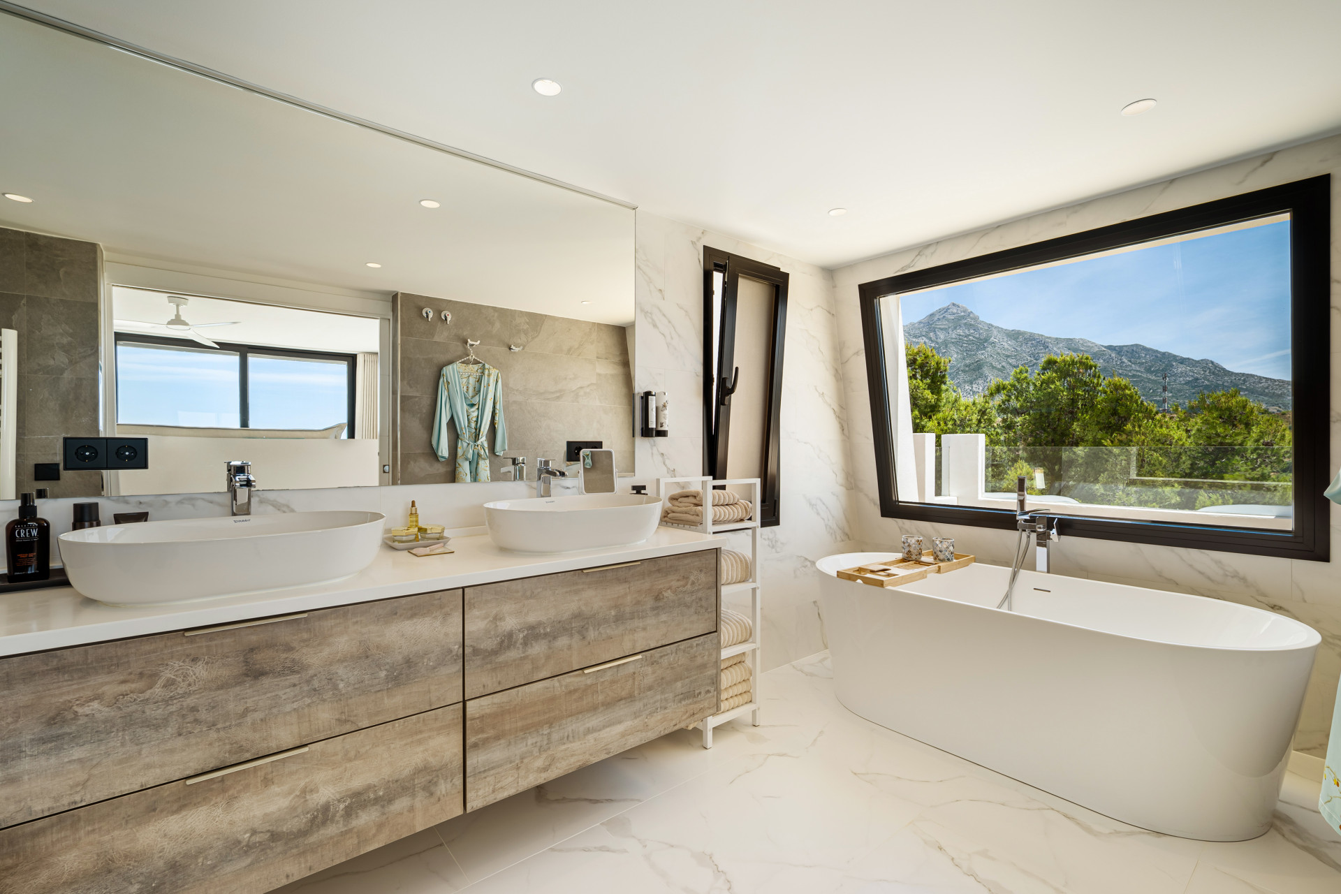 Exquisite mediterrane Villa in Las Lomas de Nueva Andalucia mit Panoramablick — Foto 18