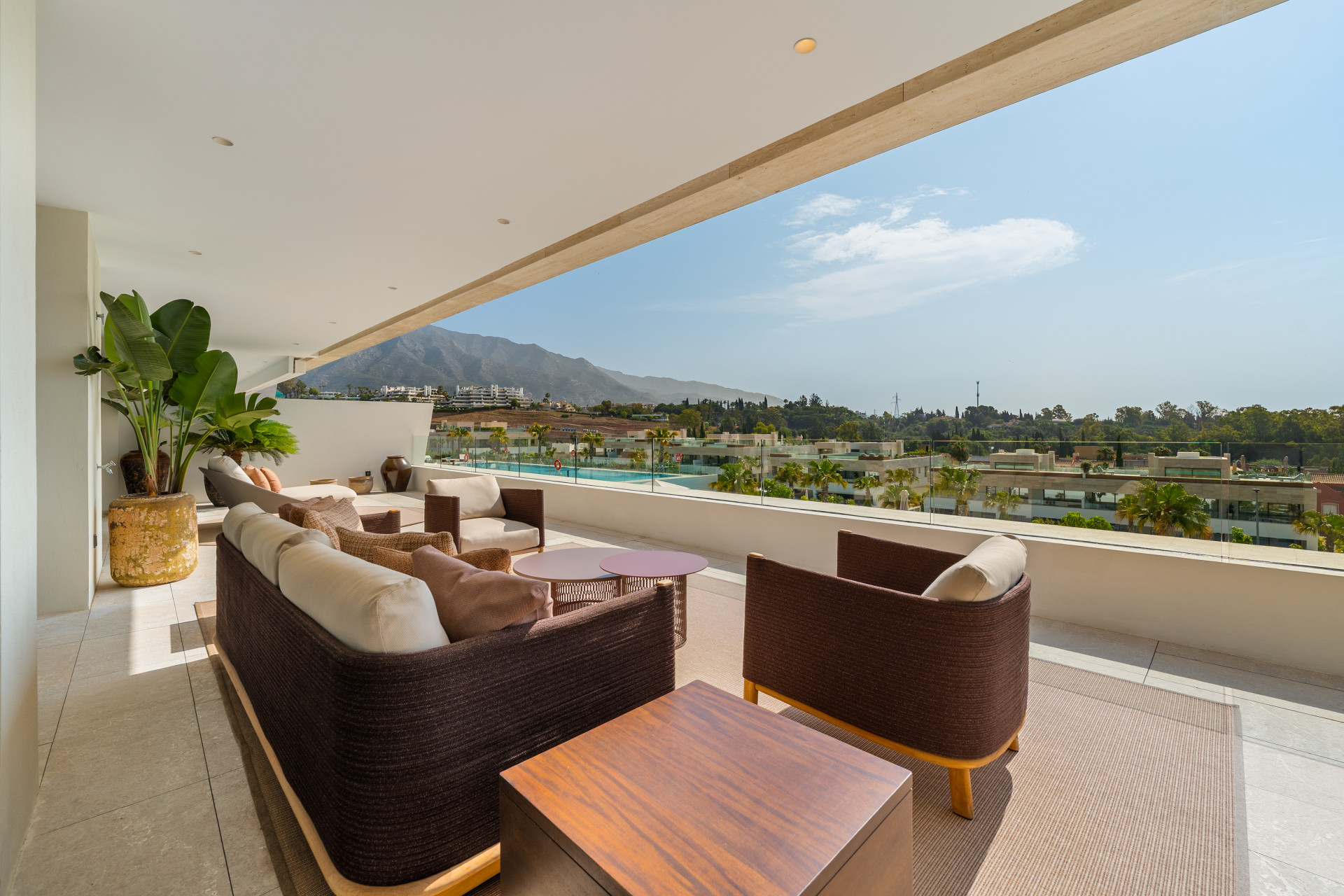 Luxury Duplex Penthouse with Panoramic Views in Epic Marbella, Golden Mile — photo 34