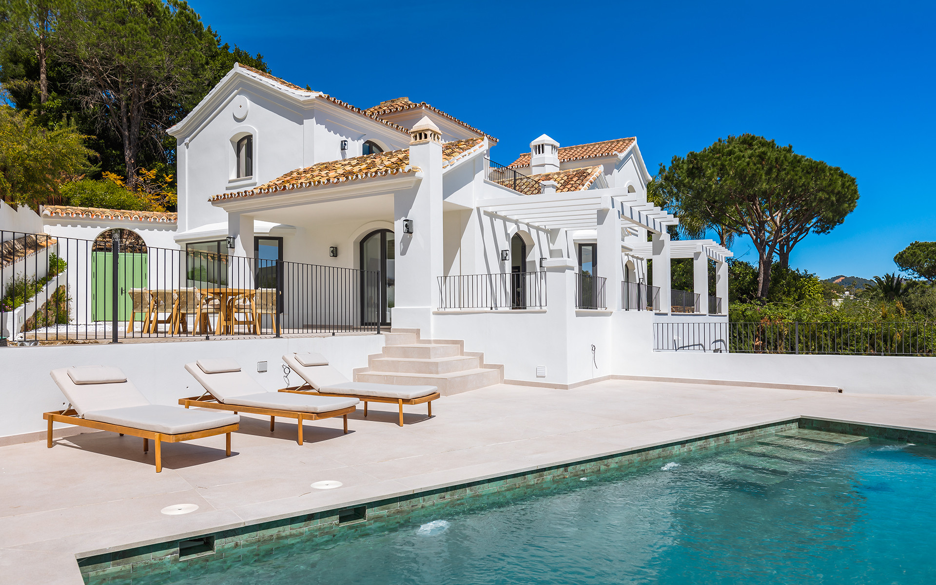Atemberaubende voll renovierte Luxusvilla in El Madroñal mit Meerblick — Foto 27