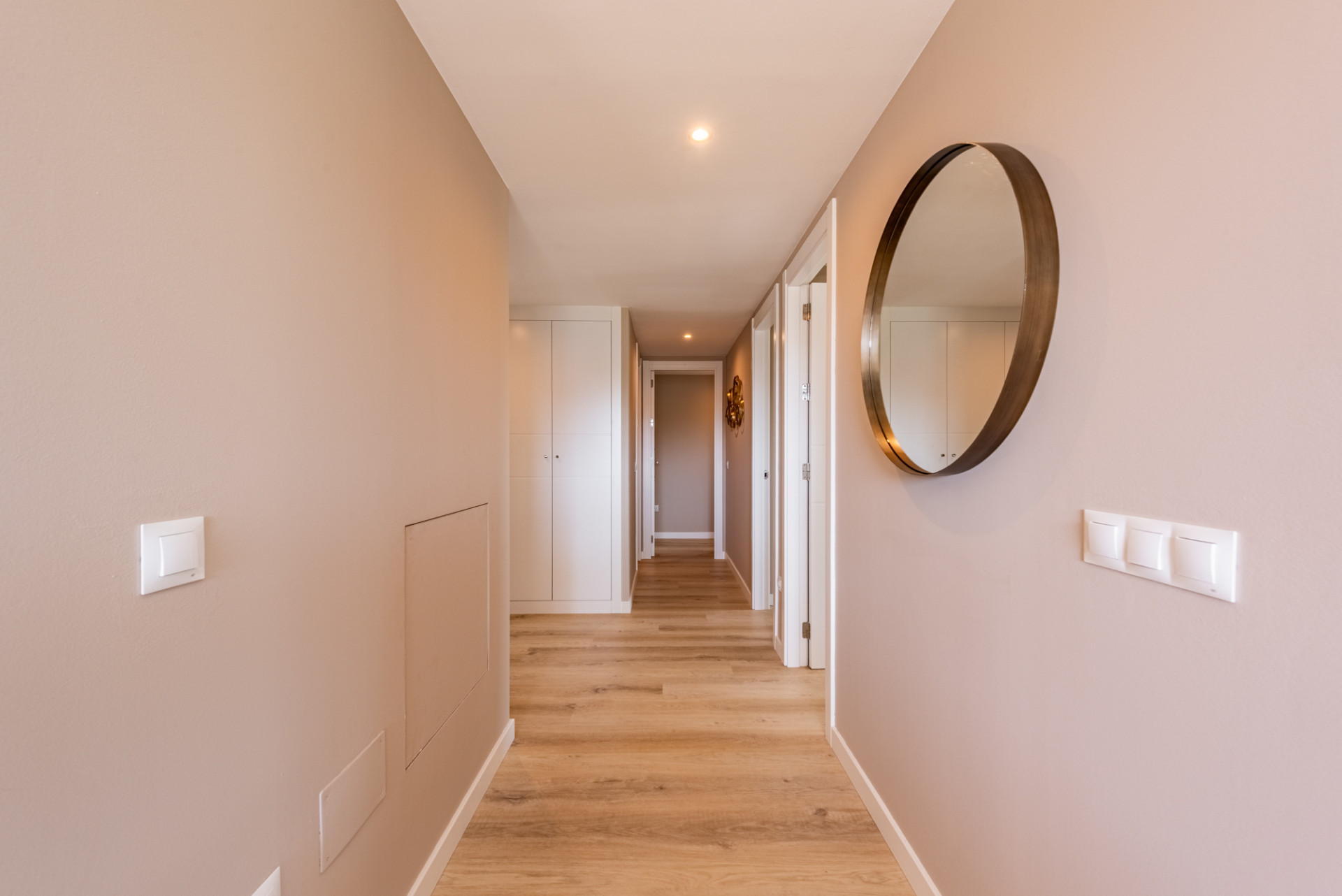 Brand New Luxury Corner Apartment with Sea & Mountain Views in Nueva Andalucia, Marbella — photo 19