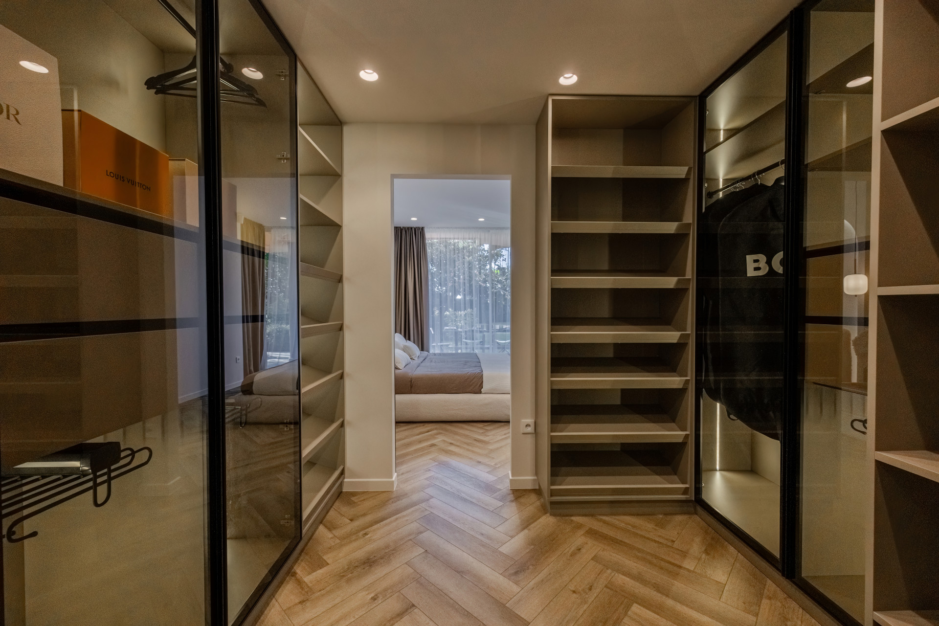 Apartamento recientemente reformado en planta baja en Magna Marbella, Nueva Andalucia — foto 16