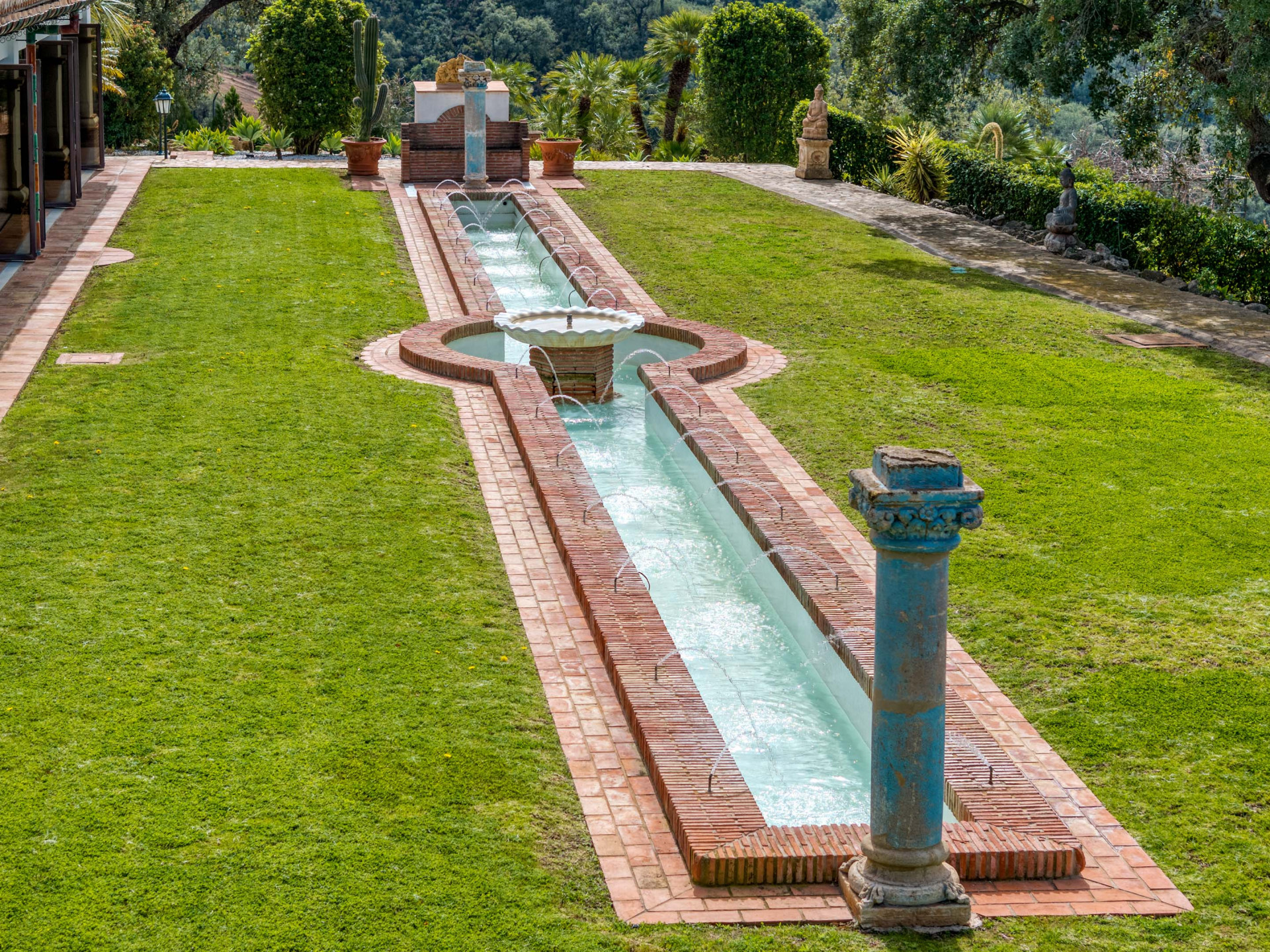 Imposing Luxury Finca with Panoramic Views in La Mairena, Marbella Este — foto 43