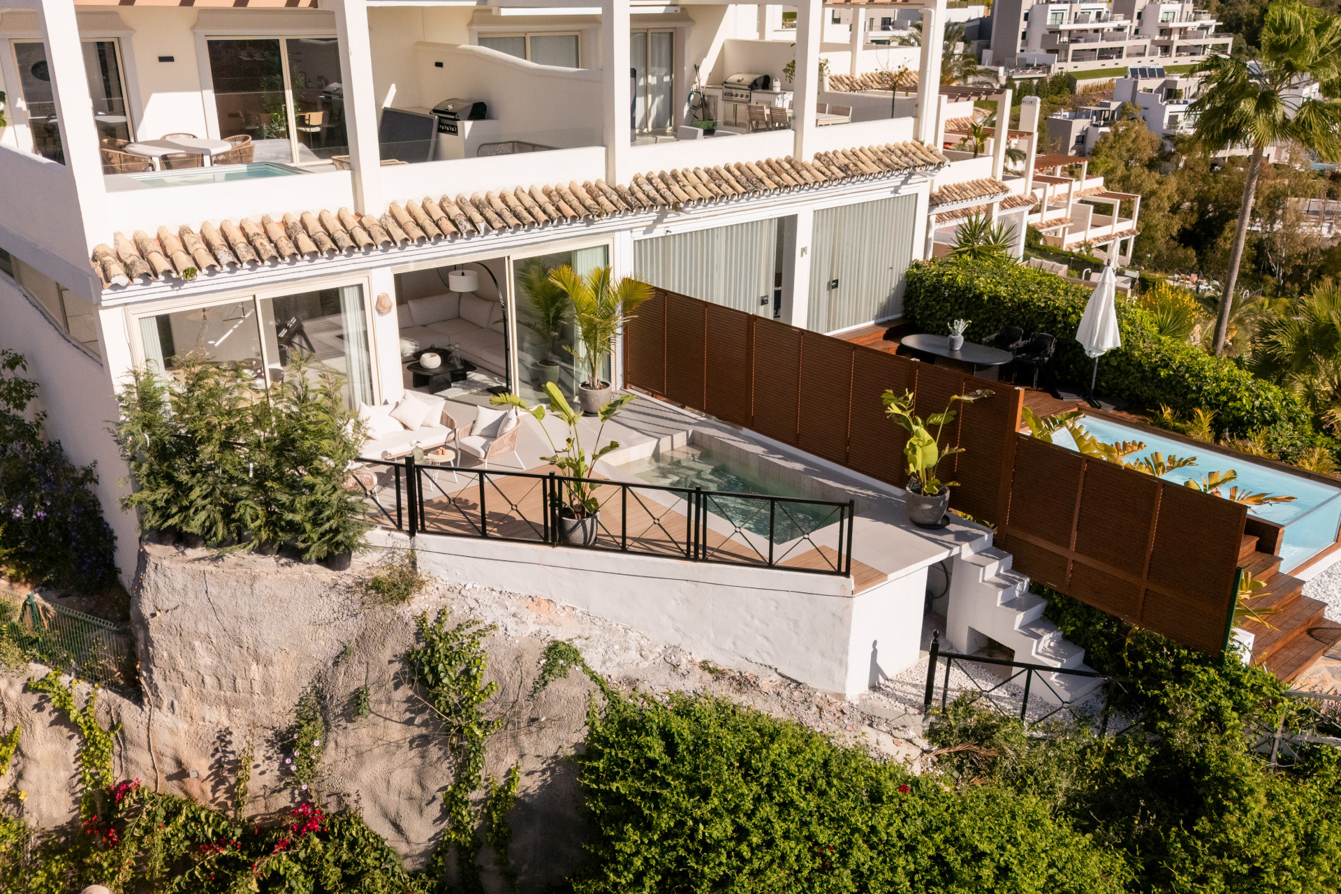 Kürzlich renovierte Wohnung mit privatem Pool in Nueva Andalucia — Foto 22