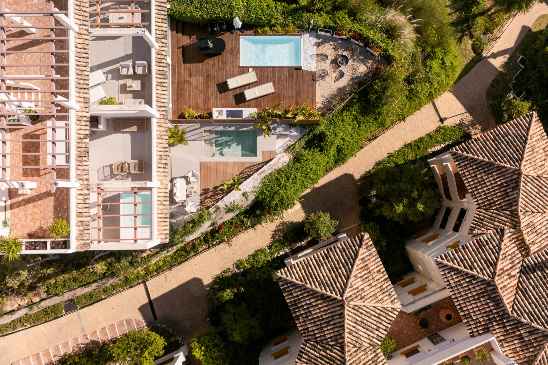 Kürzlich renovierte Wohnung mit privatem Pool in Nueva Andalucia — Foto 21