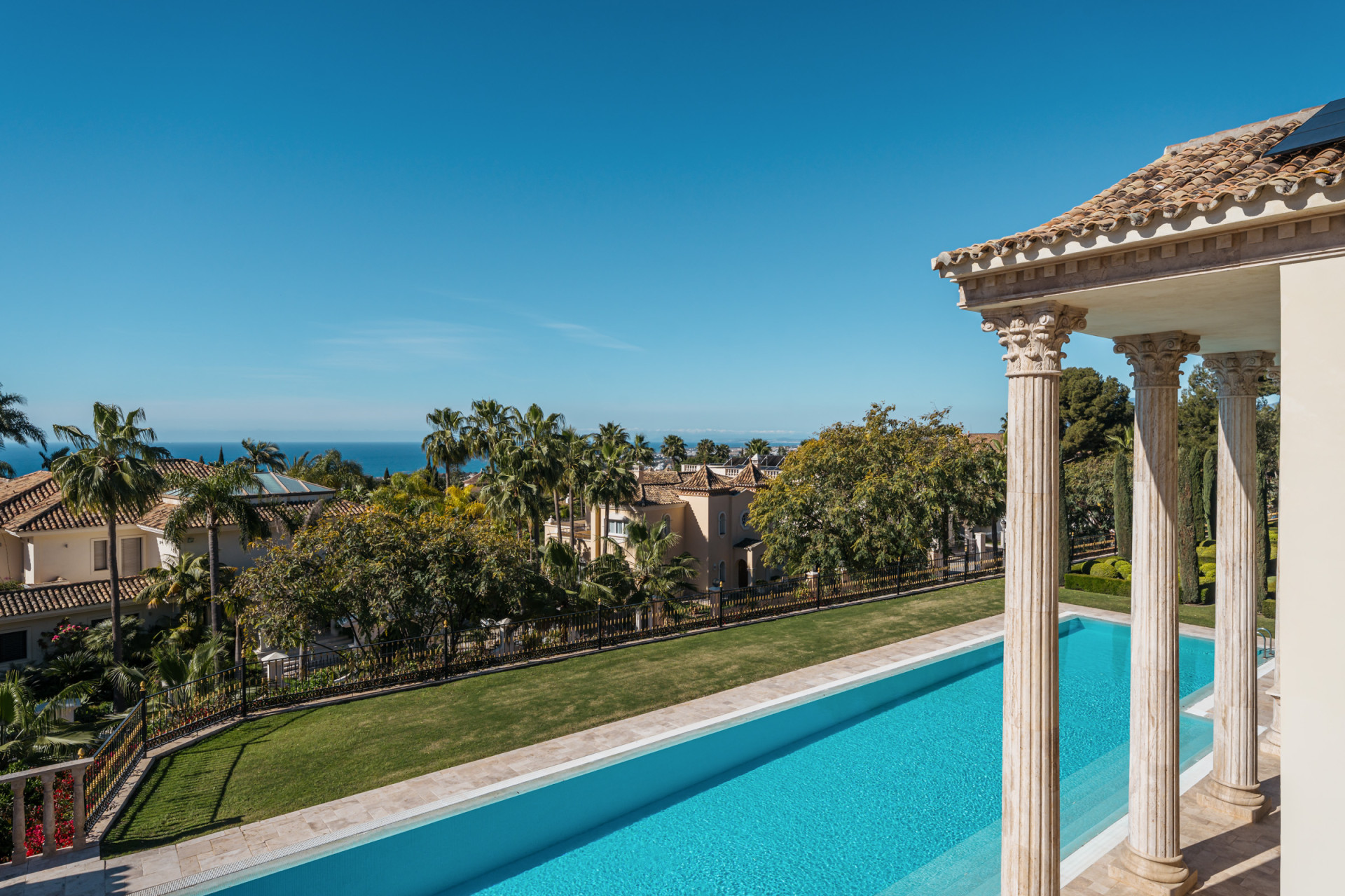 Prachtige neo-klassieke villa in Sierra Blanca, Marbella Golden Mile — foto 26