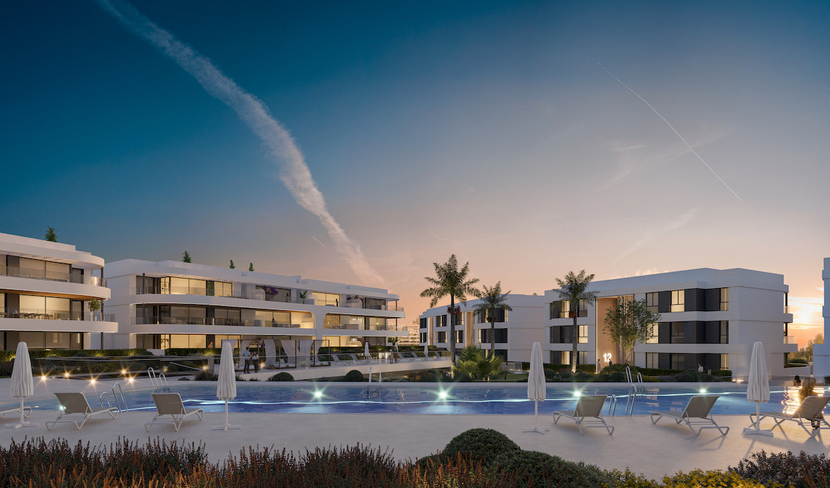 Luxurious Three-Bedroom Apartment in Estepona's Atalaya Golf — photo 21