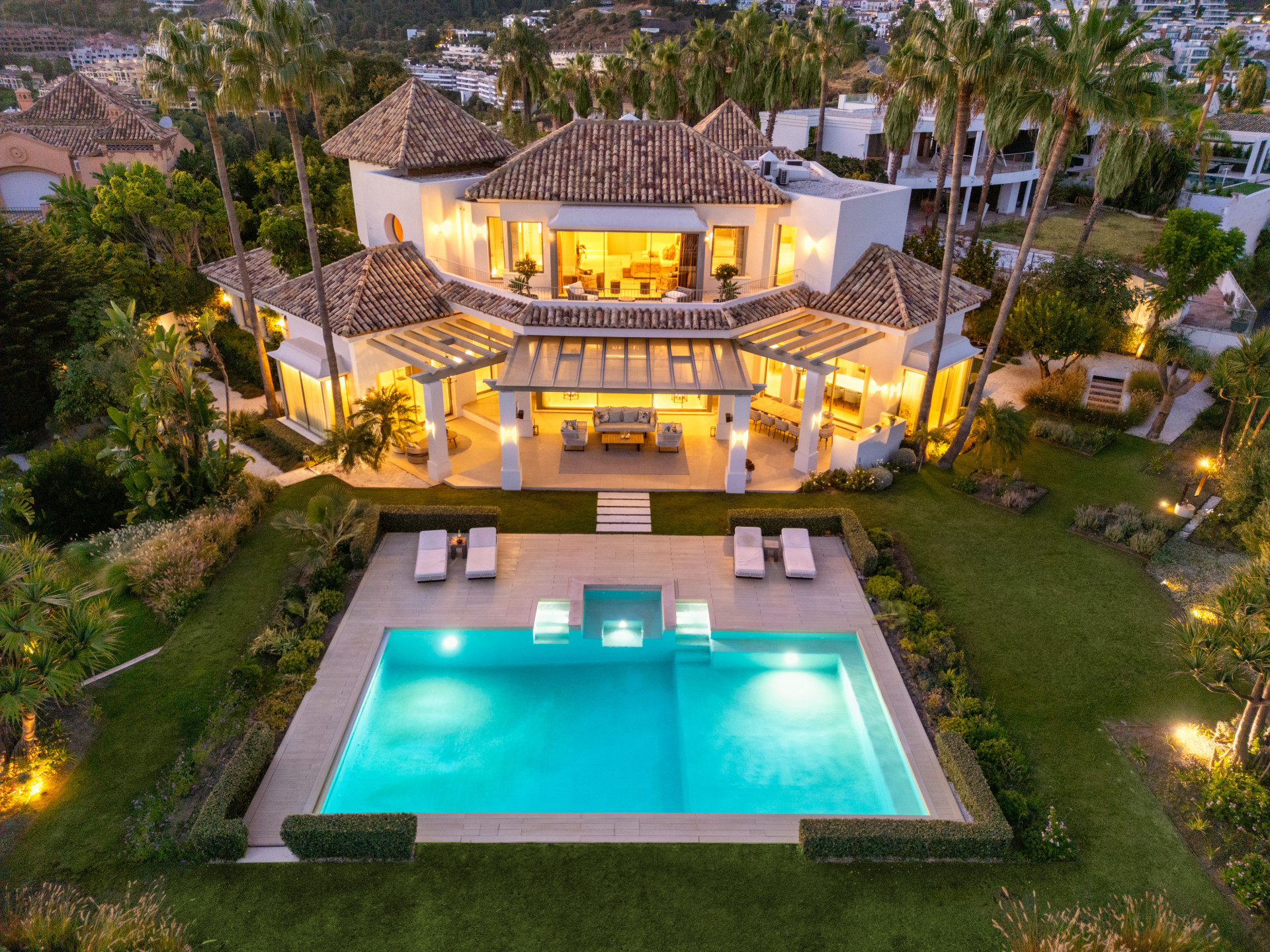 Lujosa Villa andaluza con Vistas panorámicas en Monte Halcones, Benahavis — foto 30
