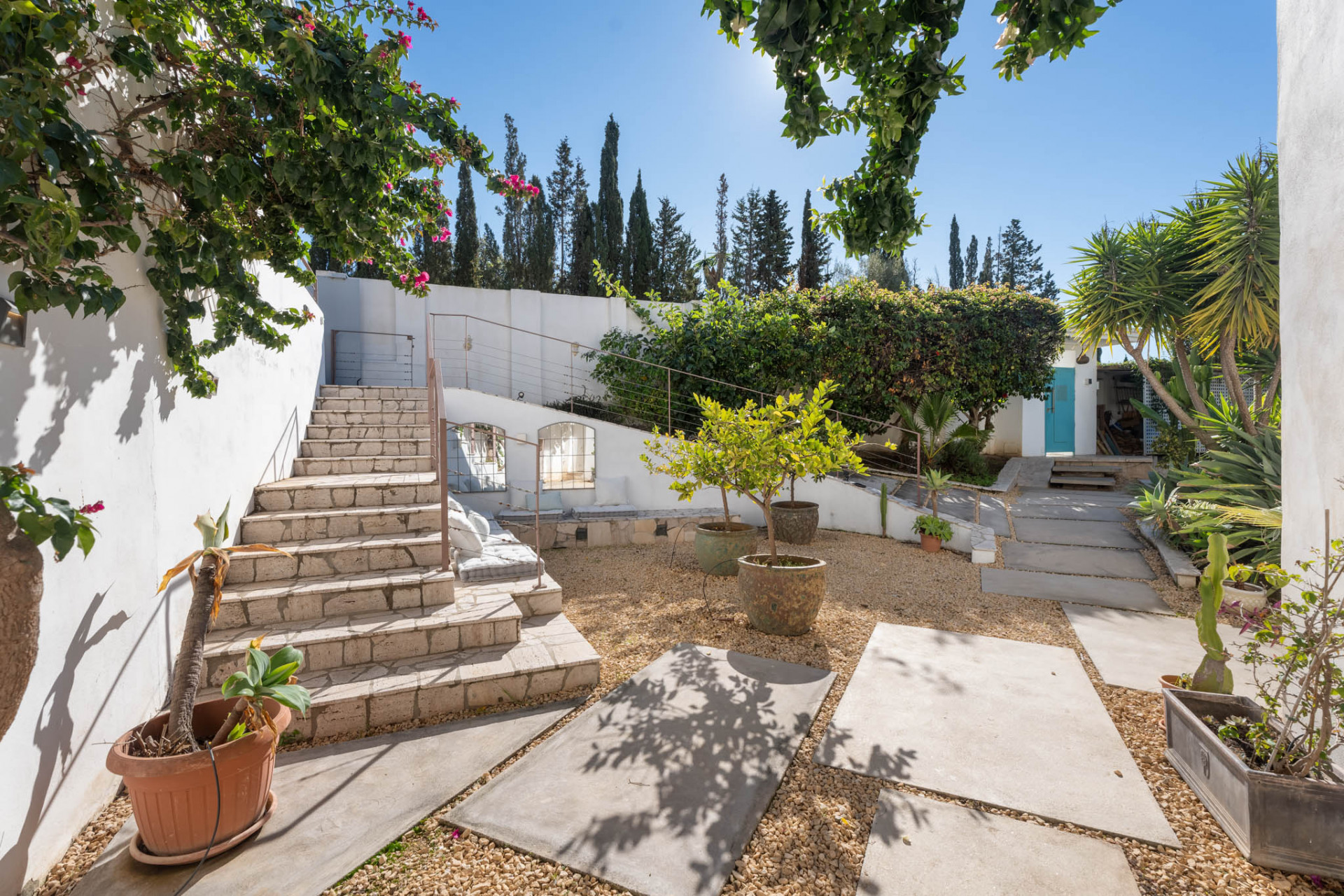 Charmante Familienvilla mit Prime Lage in El Rosario, Marbella Ost — Foto 28