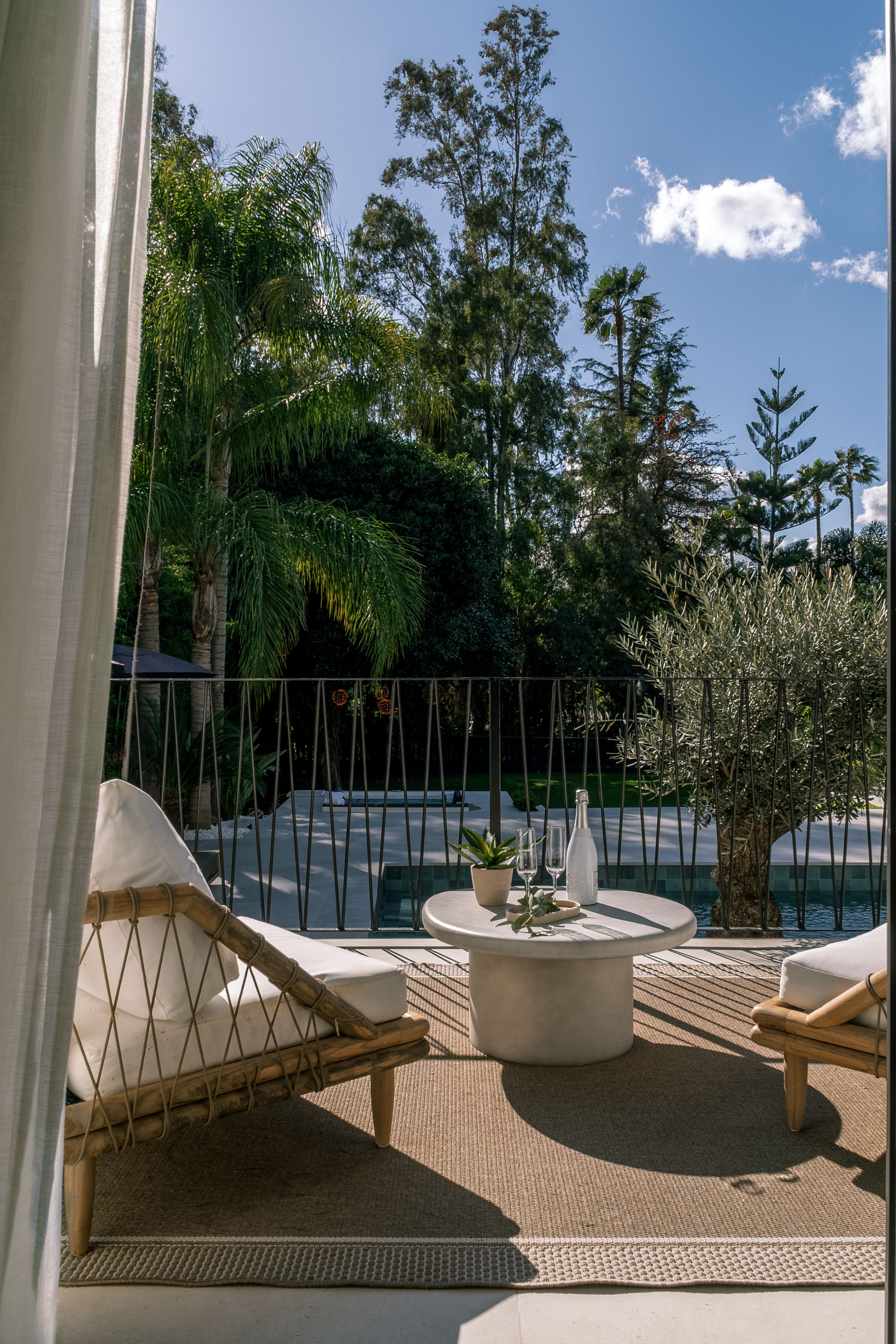 Stunning Scandinavian Japóndi-Style Villa en Nueva Andalucía, Marbella — foto 19