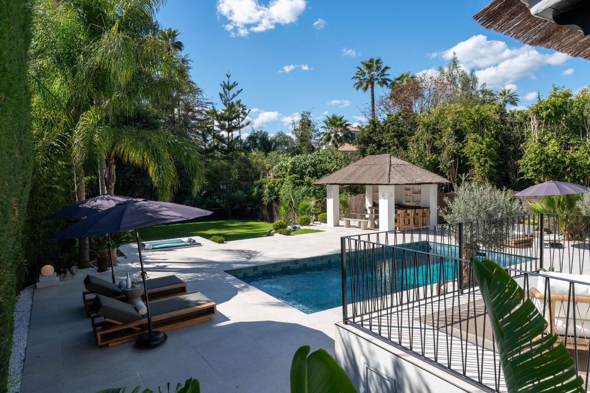 Stunning Scandinavian Japóndi-Style Villa en Nueva Andalucía, Marbella — foto 17