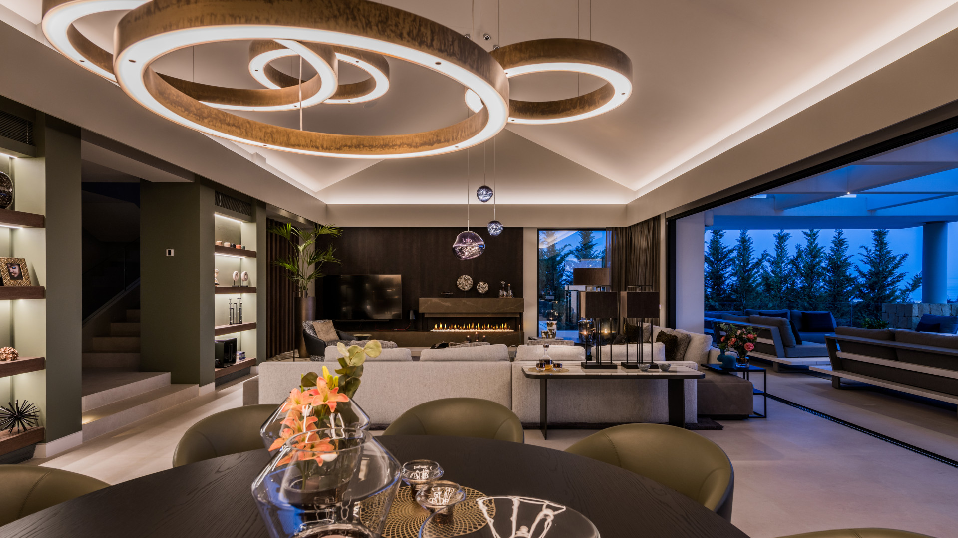 Luxe Golf Villa voor Front Line met panoramisch uitzicht in Los Flamingos, Benahavis — foto 31