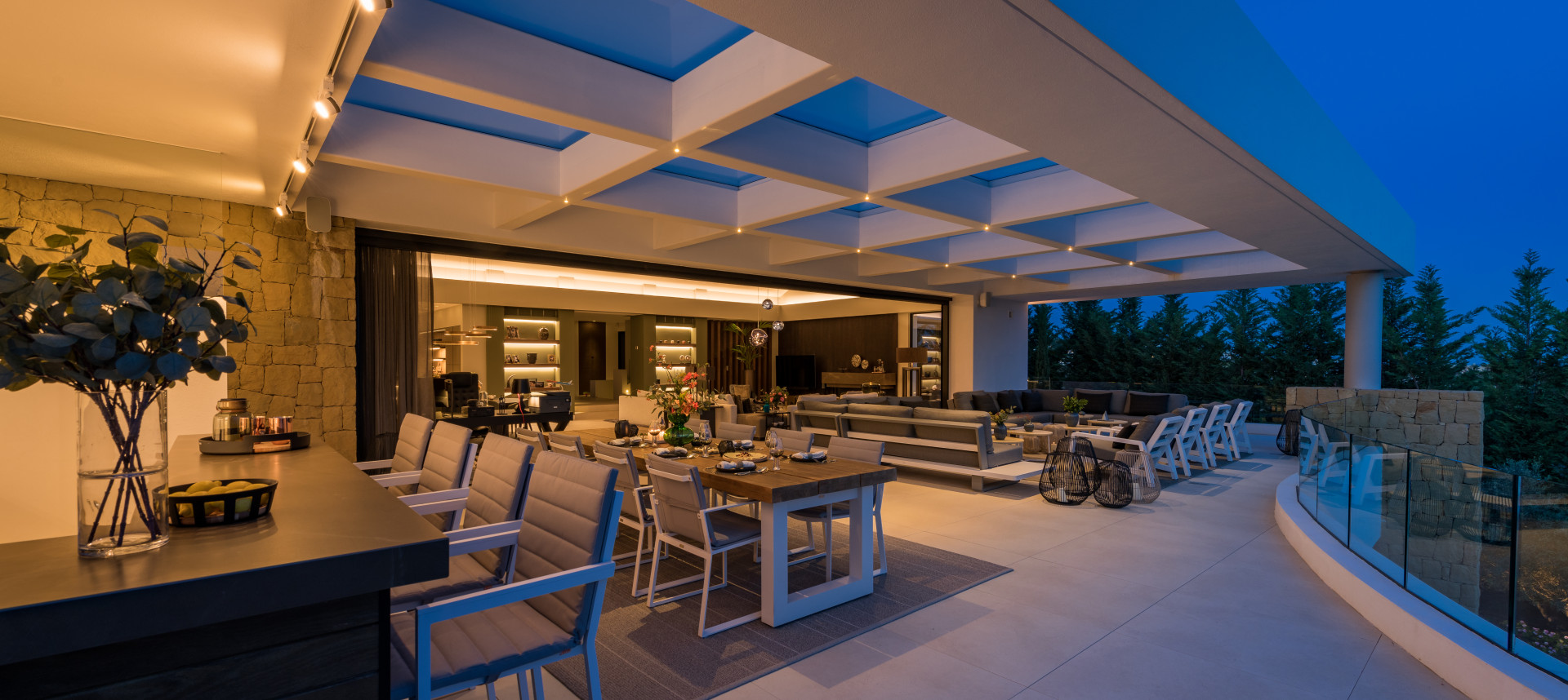 Luxe Golf Villa voor Front Line met panoramisch uitzicht in Los Flamingos, Benahavis — foto 37