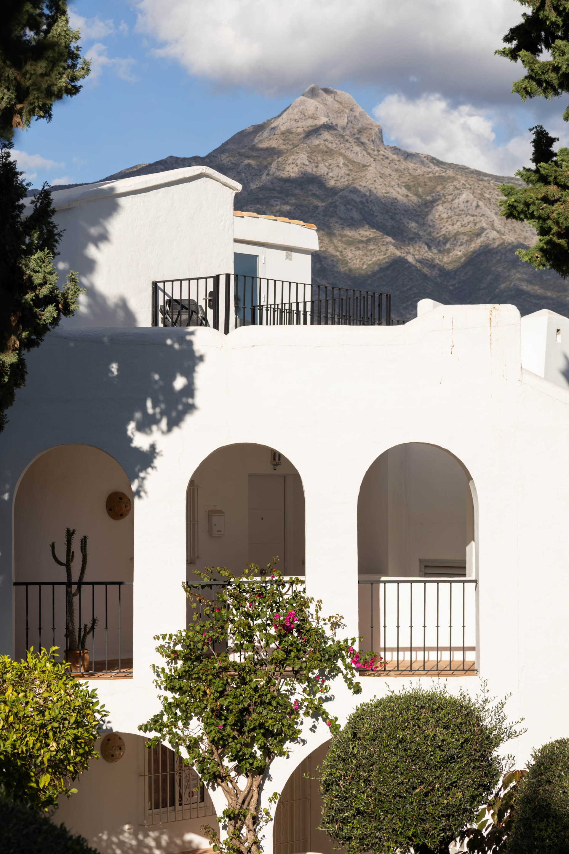 Luxury Two-Bedroom Apartment in Prime Nueva Andalucia, Marbella — photo 19