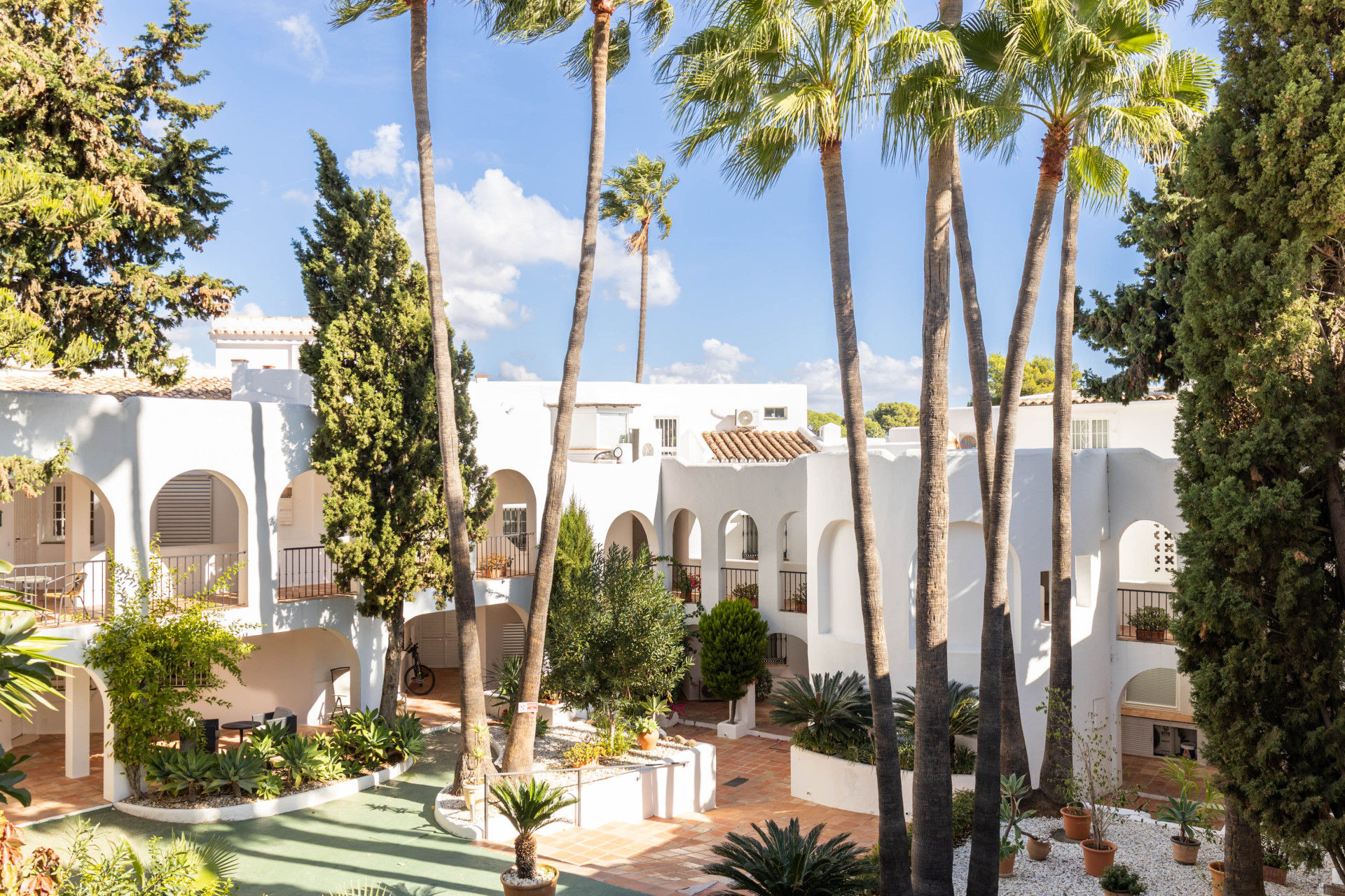 Luxury Two-Bedroom Apartment in Prime Nueva Andalucia, Marbella — photo 17