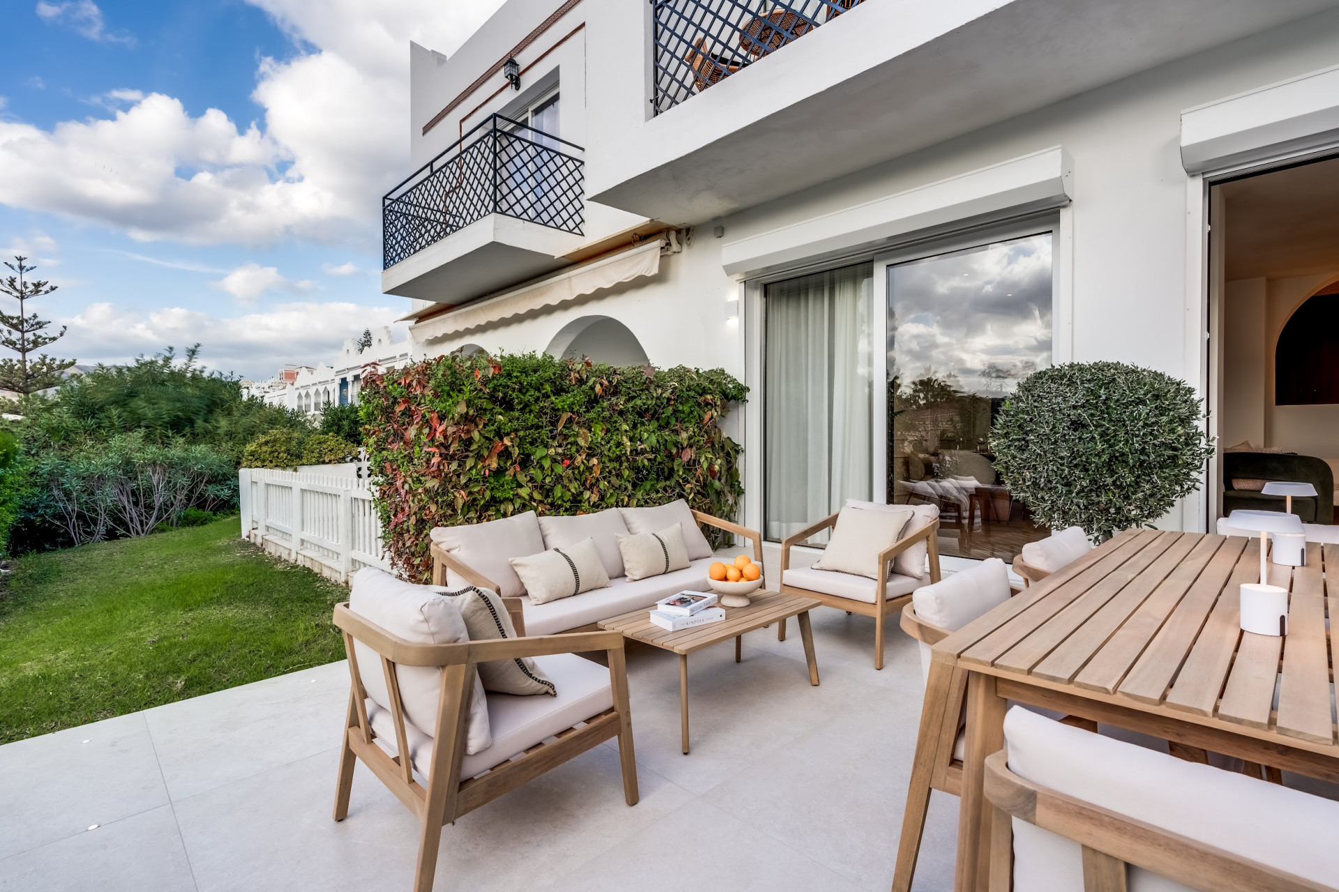 Elegantes Vierzimmer-Stadthaus in Los Potros, Nueva Andalucia — Foto 32