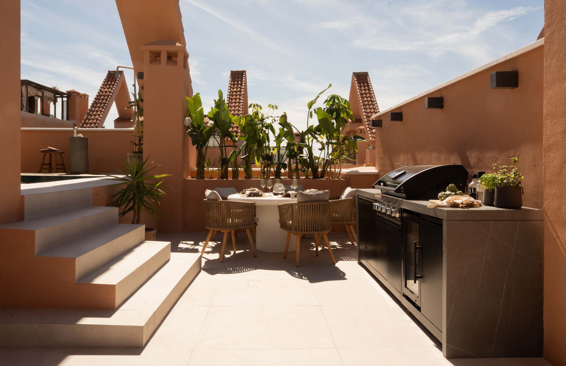 Luxurious Duplex Penthouse in Magna Marbella with Private Pool and Panoramic Views — photo 17